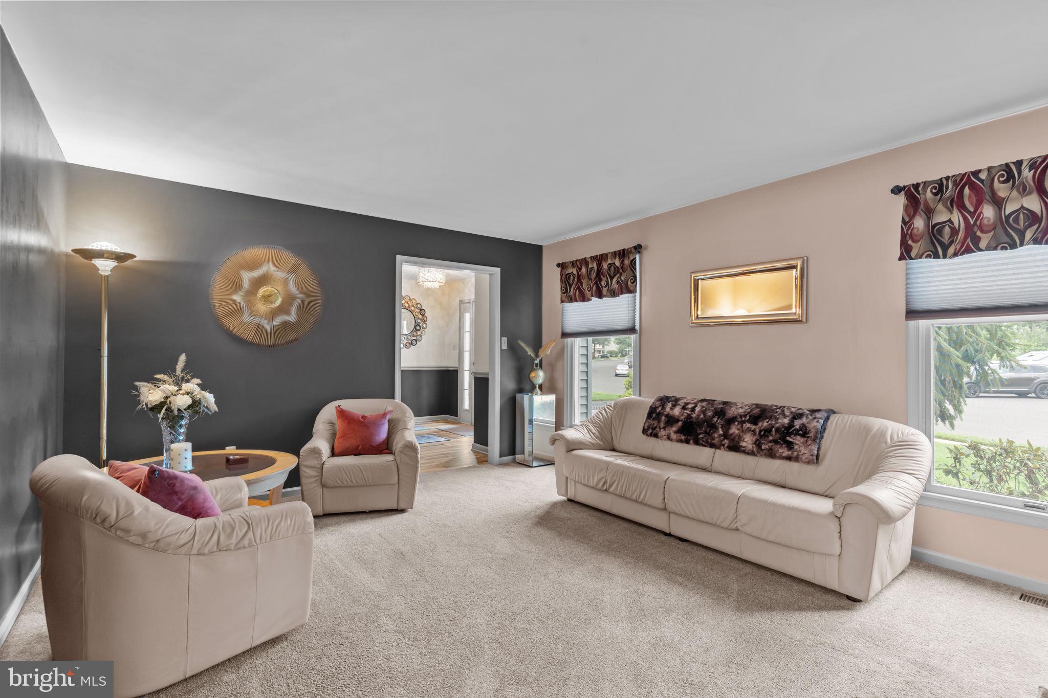987 HIGHPOINTE CIRCLE