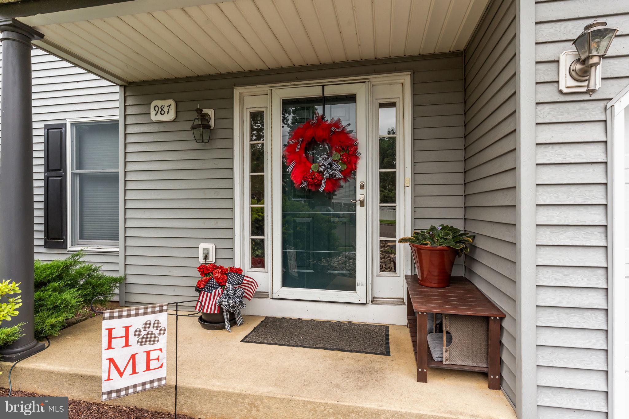 987 HIGHPOINTE CIRCLE