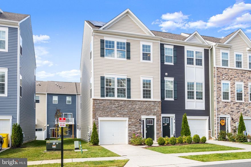 Welcome to 1812 Kellington Court, a stunning end unit townhouse that offers comfort, style, and eco-friendly features. This property boasts a spacious layout with 3 bedrooms and 2.5 bathrooms, providing ample space for you and your loved ones.

As you step inside, you'll be greeted by the modern charm of this home. The open layout creates a seamless flow between the living, dining, and kitchen areas; perfect for entertaining guests or simply enjoying quality time with family. The kitchen is a true highlight, featuring beautiful granite countertops and sleek stainless steel appliances that any culinary enthusiast will appreciate.

One of the standout features of this property is its energy efficiency. Equipped with solar panels, you can enjoy reduced utility costs while also doing your part for the environment. Imagine the peace of mind that comes with knowing your home is both comfortable and sustainable.

Additionally, this property comes with two parking spaces, ensuring convenient access to your vehicles at all times.

Located in a wonderful neighborhood, you'll have easy access to nearby amenities such as shopping centers, restaurants, parks, and schools. Commuting is a breeze with major highways and public transportation options within close proximity.

Don't miss out on the opportunity to call 1812 Kellington Court your new home. Schedule a viewing today and experience the perfect blend of modern living and eco-consciousness in this inviting townhouse.