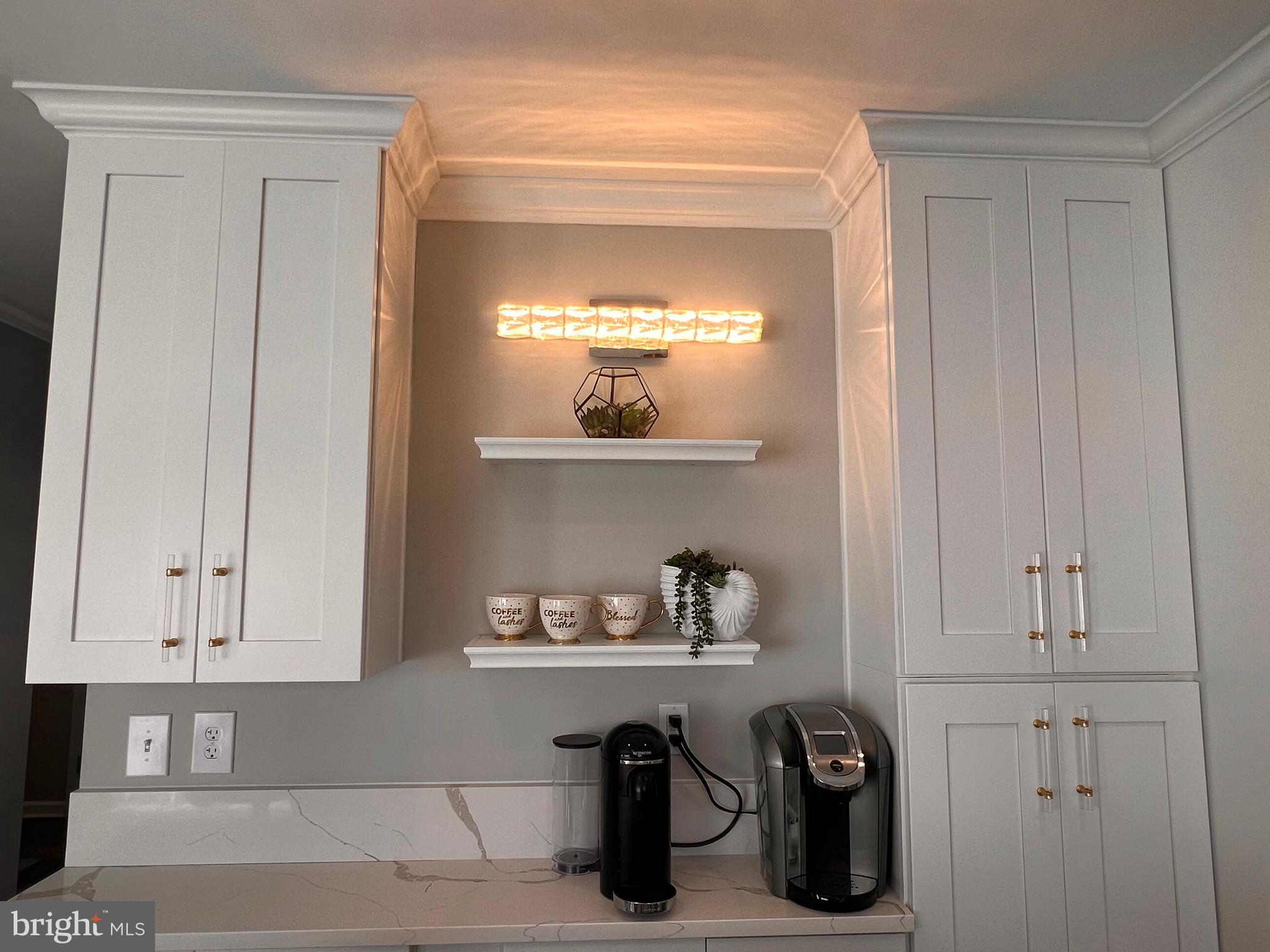 WAYSIDE VILLAGE - Residential