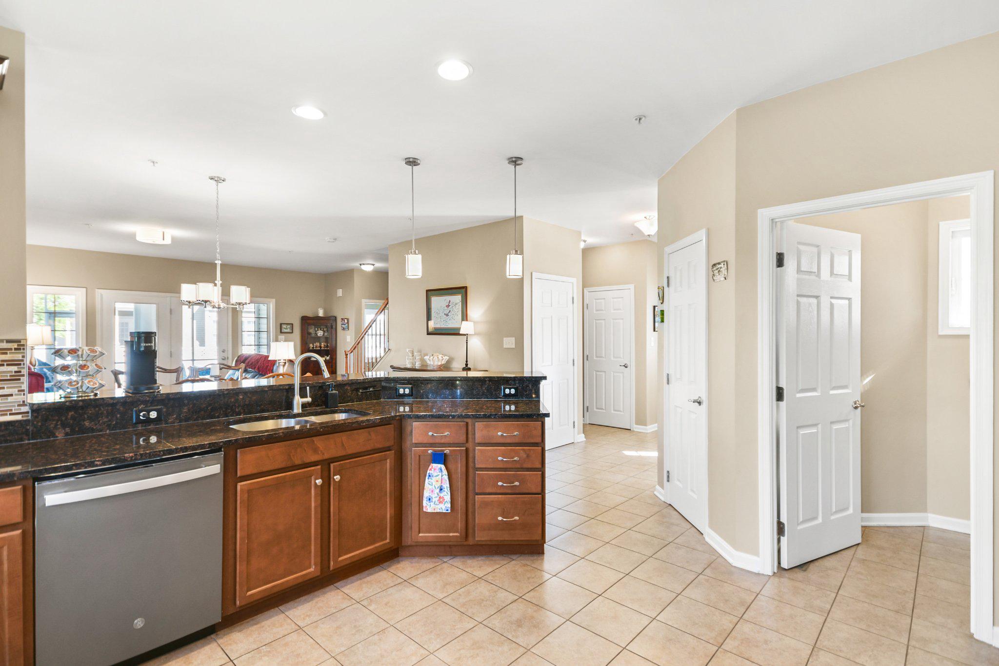 FOXFIELD AT MIDDLETOWN - Residential