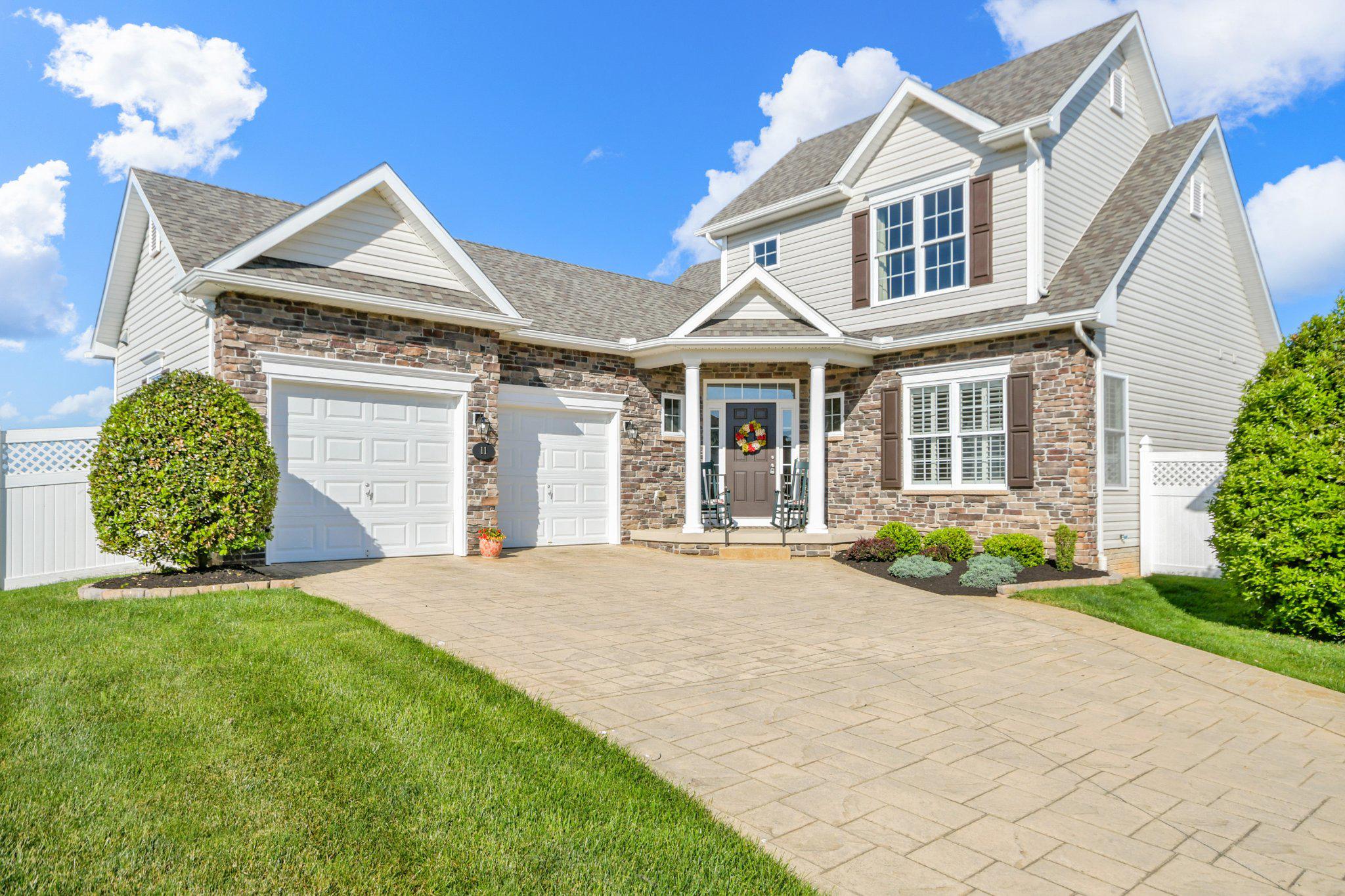 FOXFIELD AT MIDDLETOWN - Residential