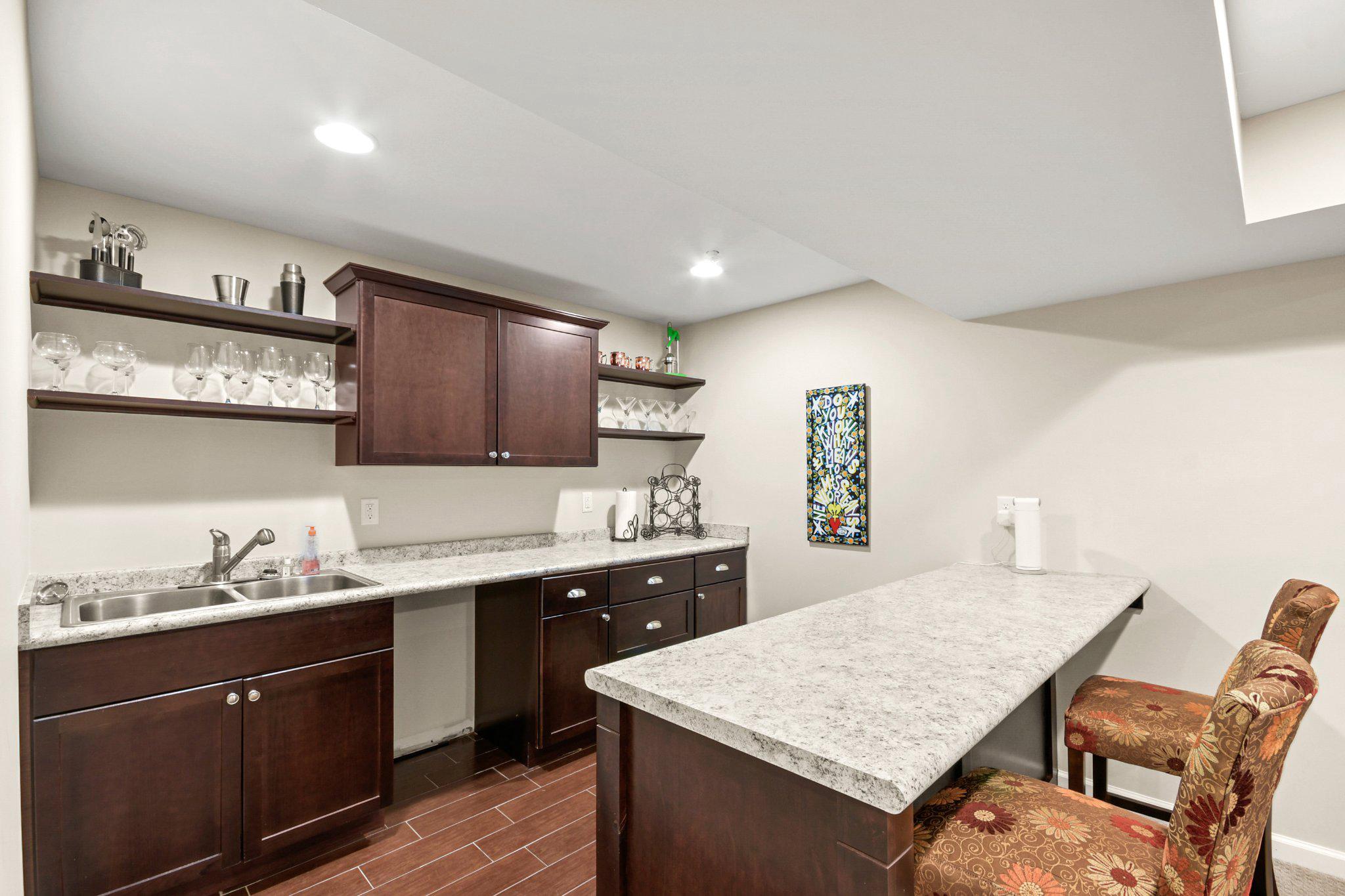 FOXFIELD AT MIDDLETOWN - Residential