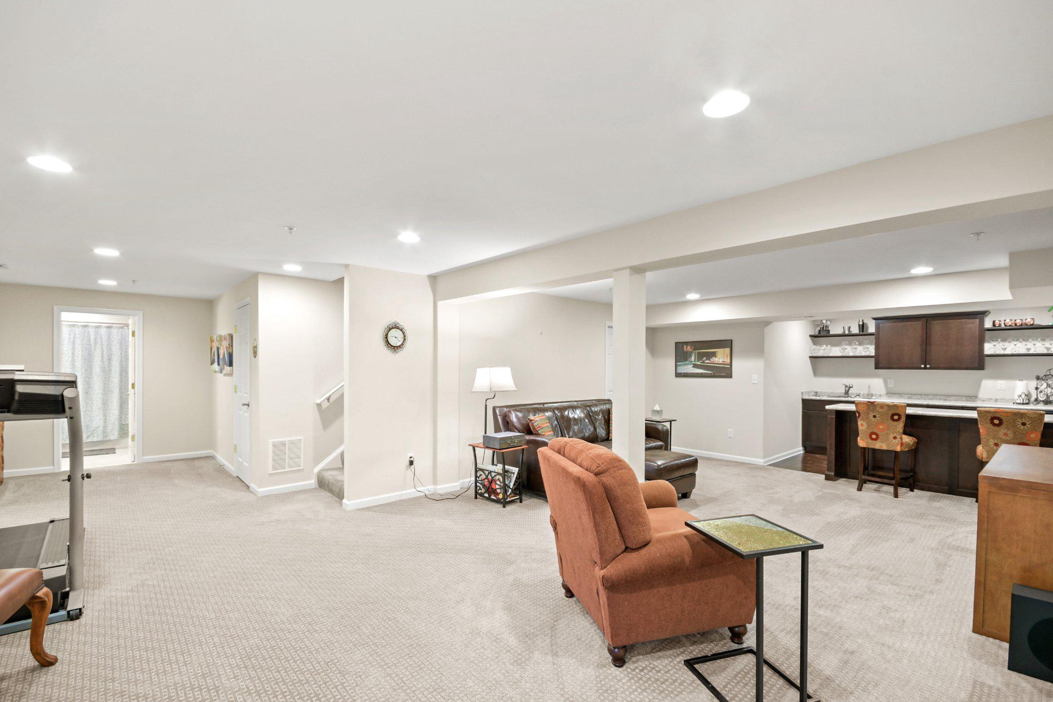 FOXFIELD AT MIDDLETOWN - Residential
