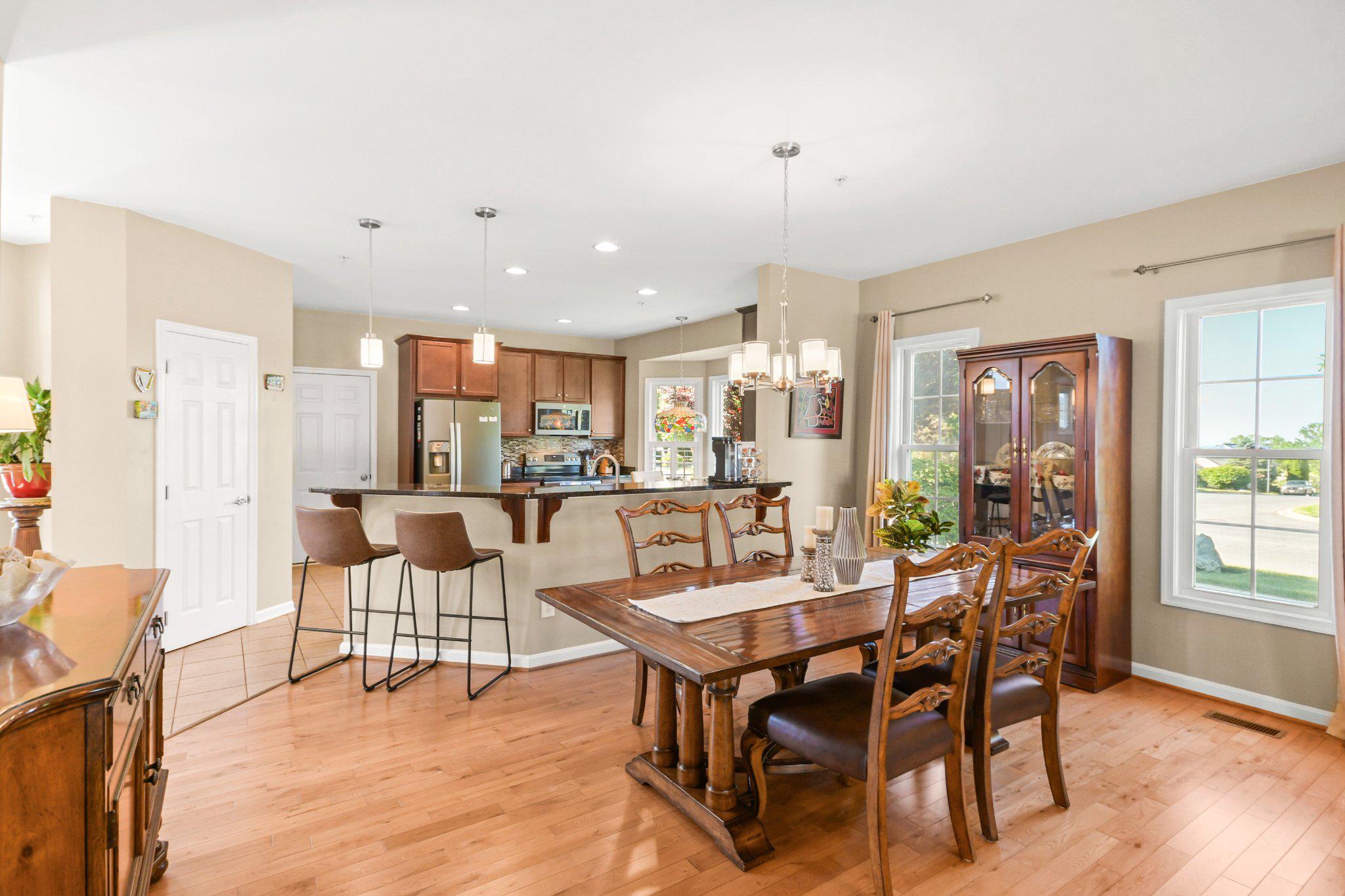 FOXFIELD AT MIDDLETOWN - Residential