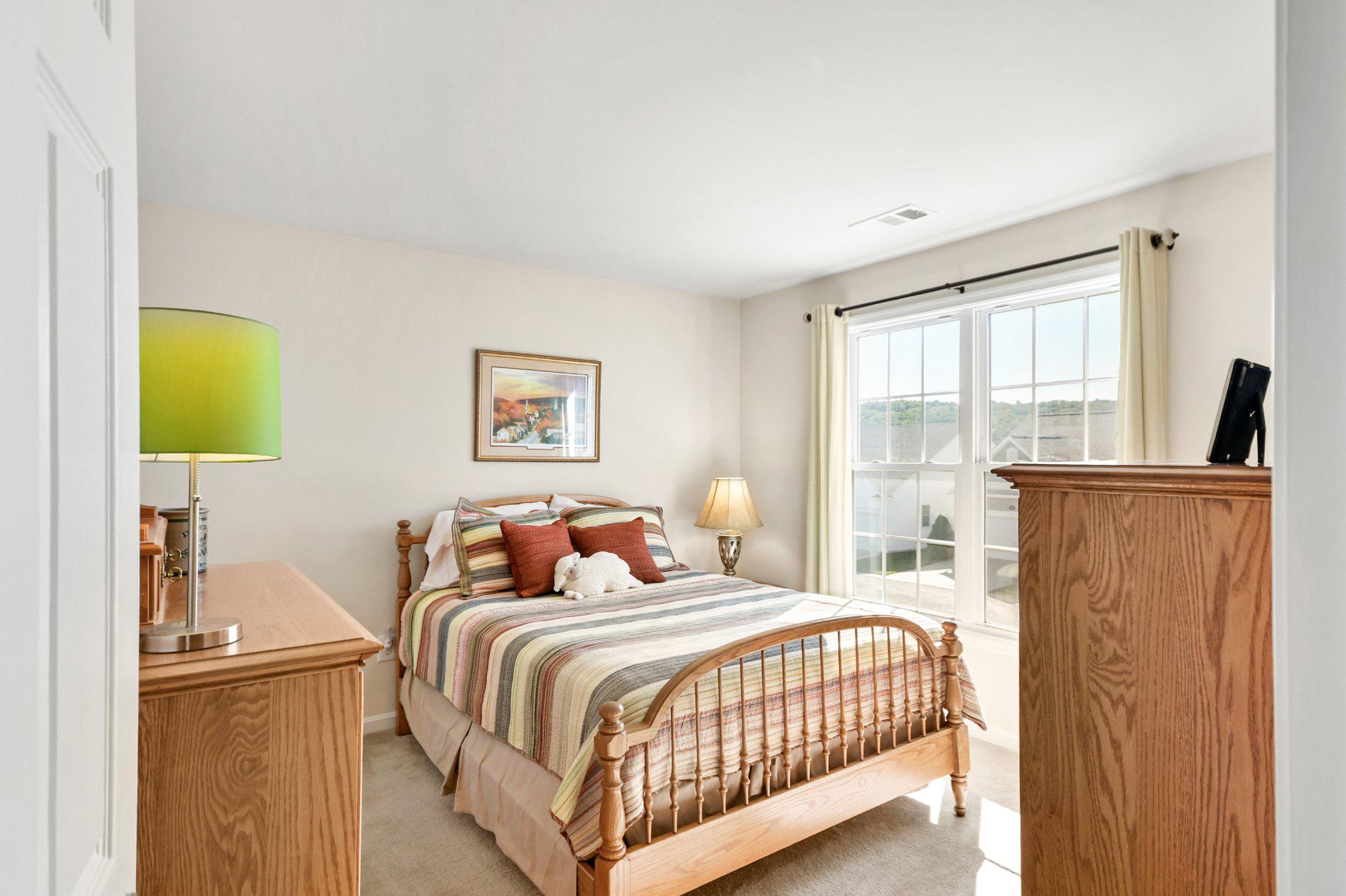 FOXFIELD AT MIDDLETOWN - Residential