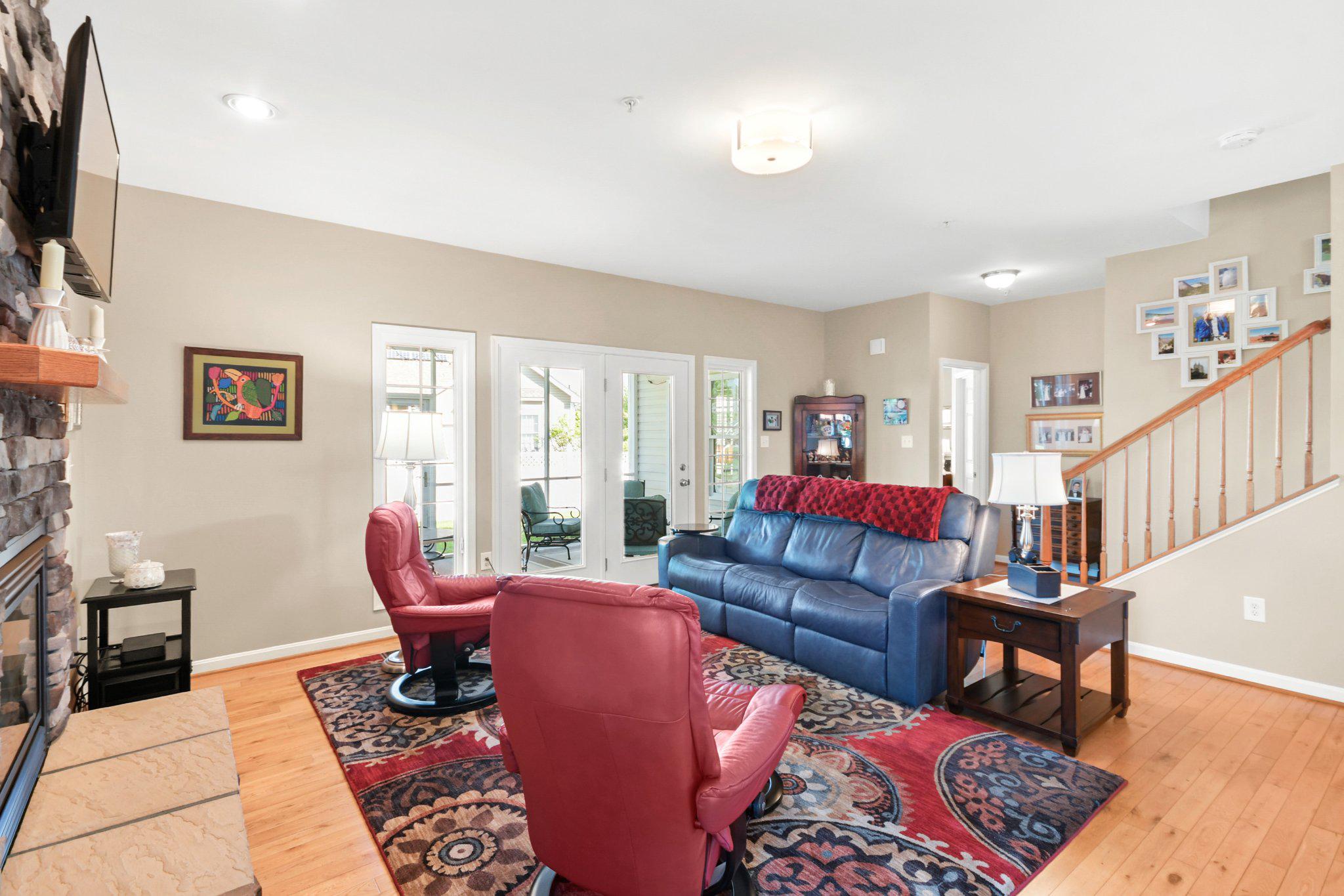 FOXFIELD AT MIDDLETOWN - Residential