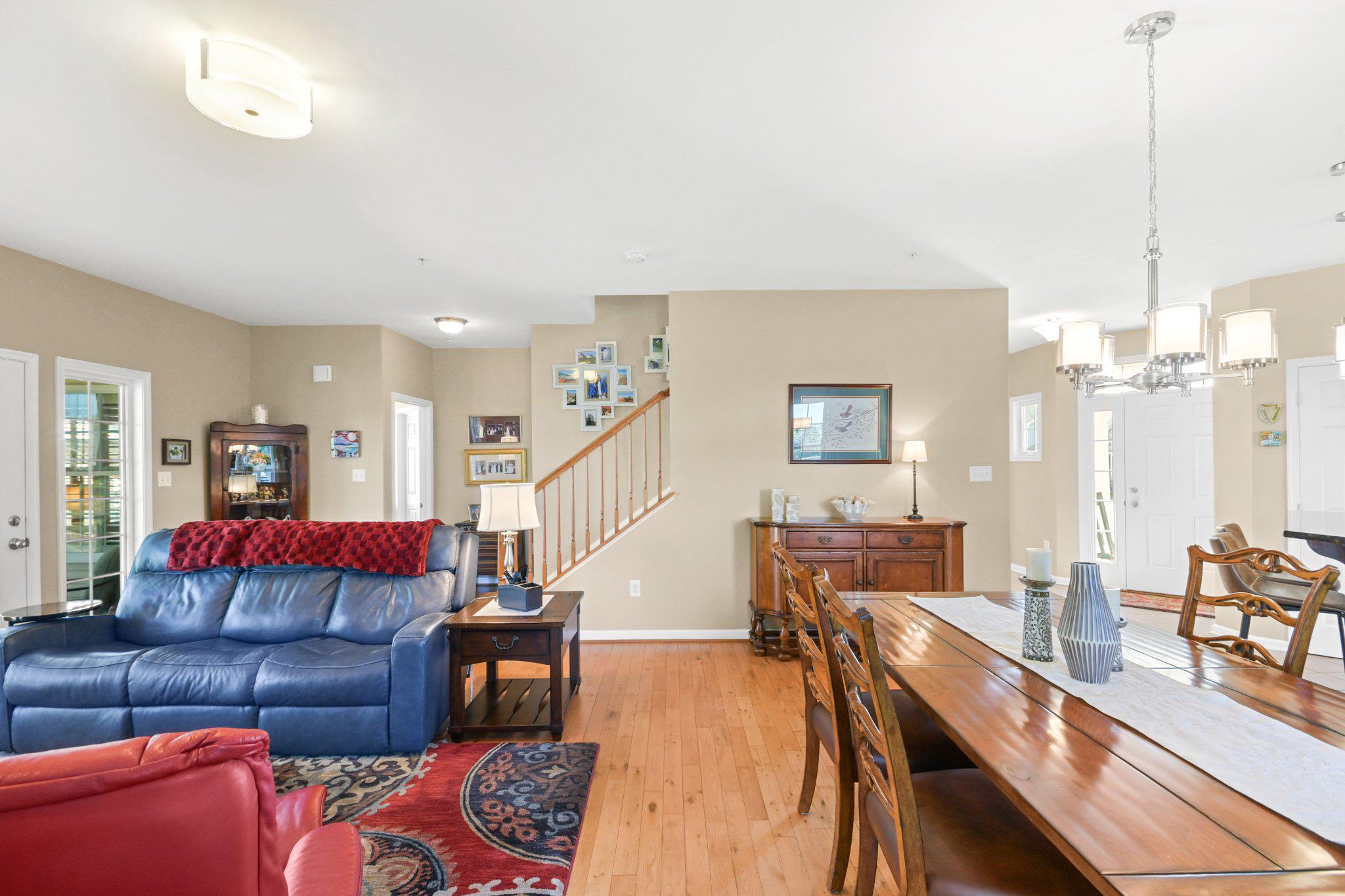 FOXFIELD AT MIDDLETOWN - Residential