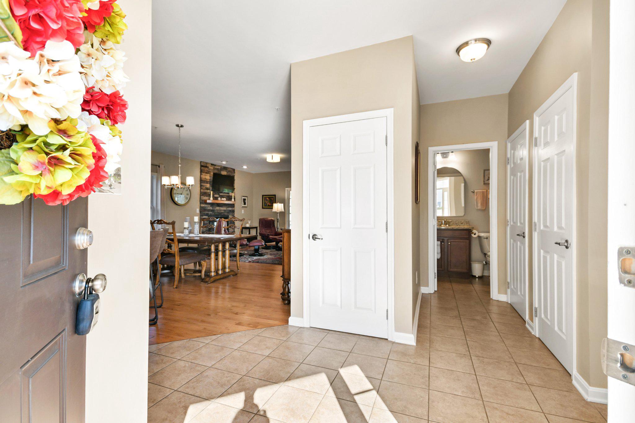 FOXFIELD AT MIDDLETOWN - Residential