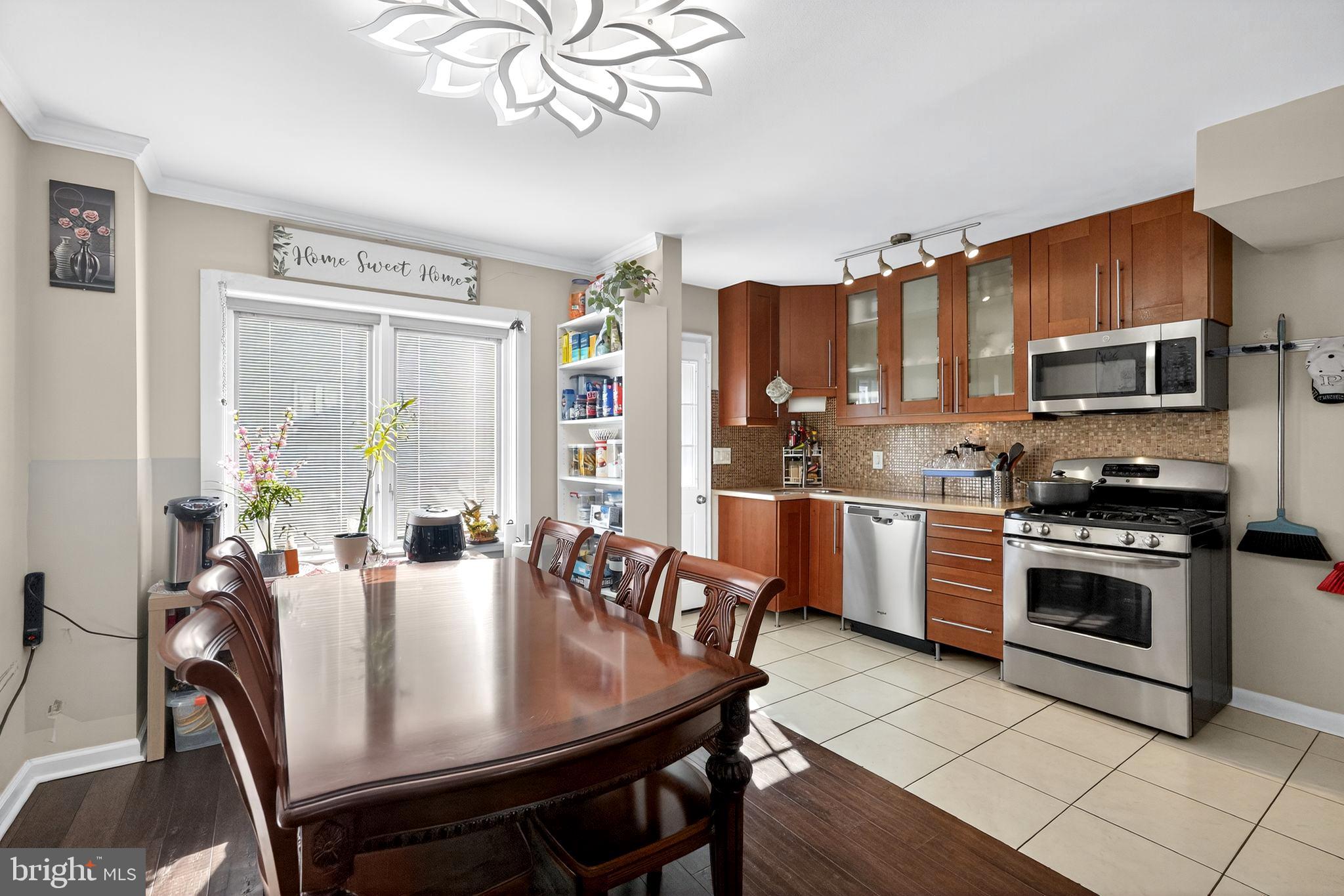 MARCONI PARK EAST - Residential