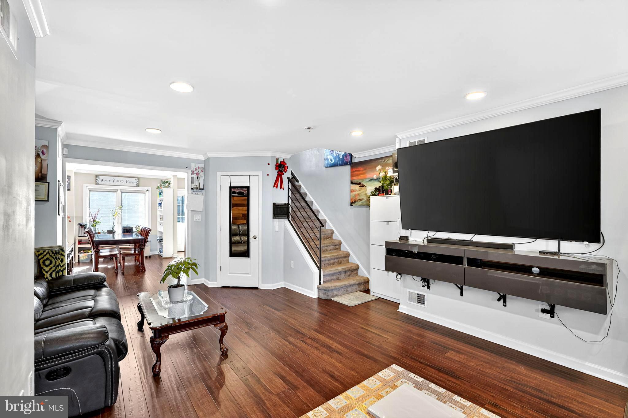 MARCONI PARK EAST - Residential