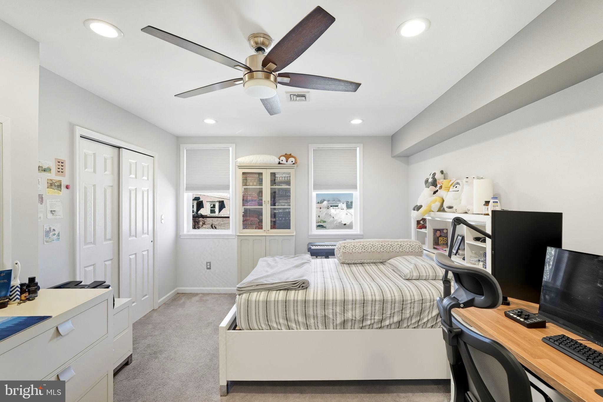 MARCONI PARK EAST - Residential