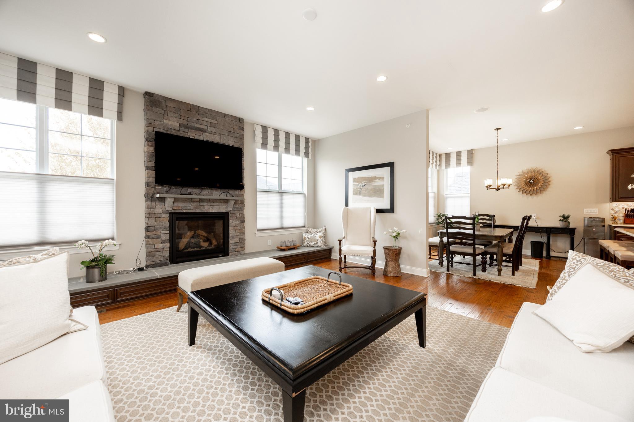 REGENCY AT UPPER DUB - Residential