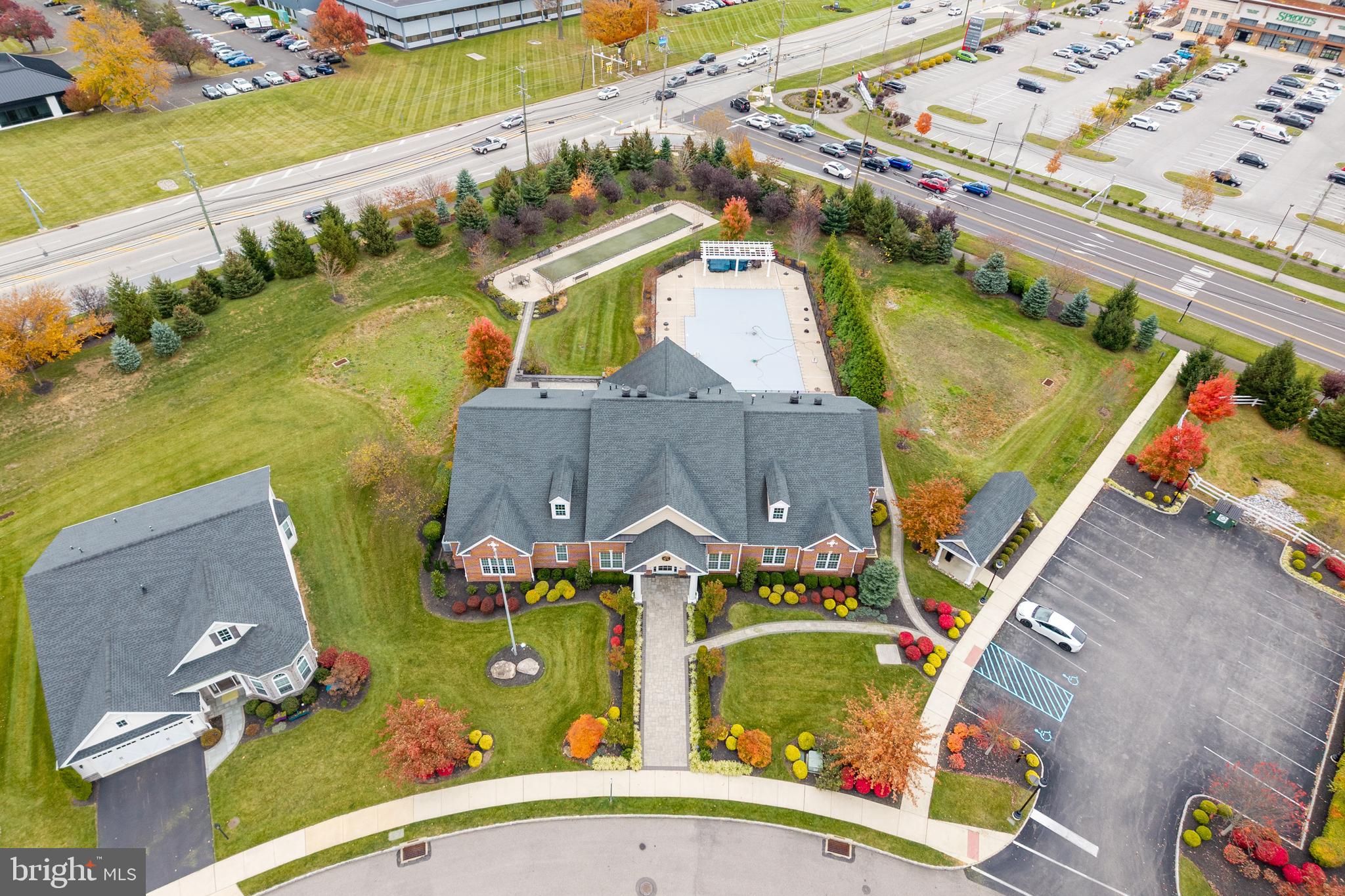 REGENCY AT UPPER DUB - Residential