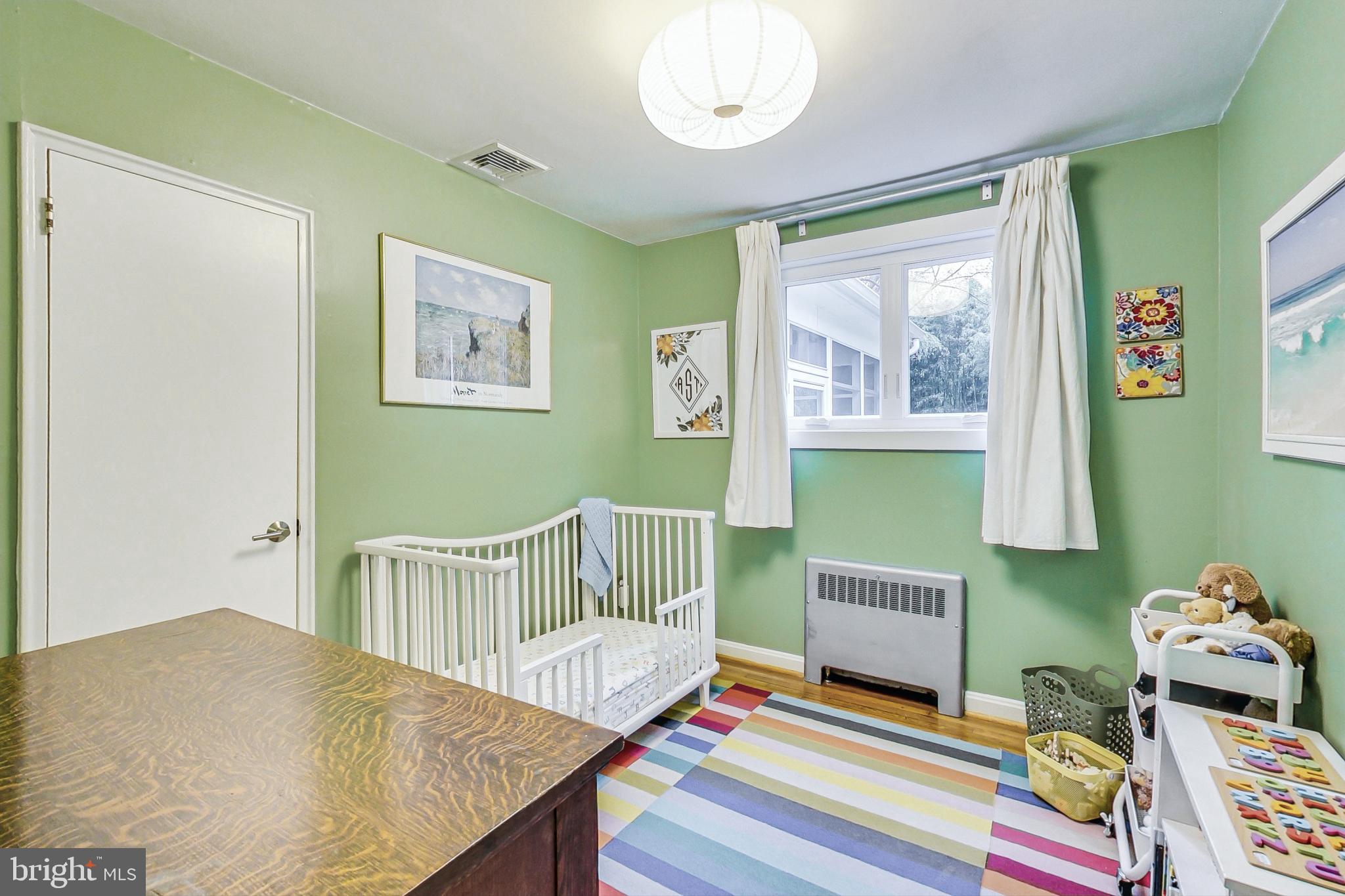 UNIVERSITY HILLS - Residential