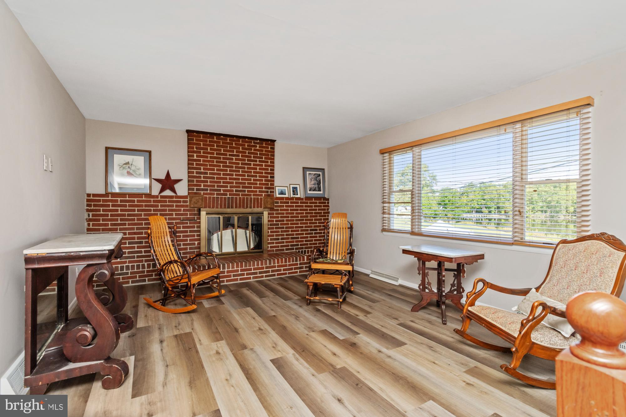 BOWLEYS QUARTERS - Residential