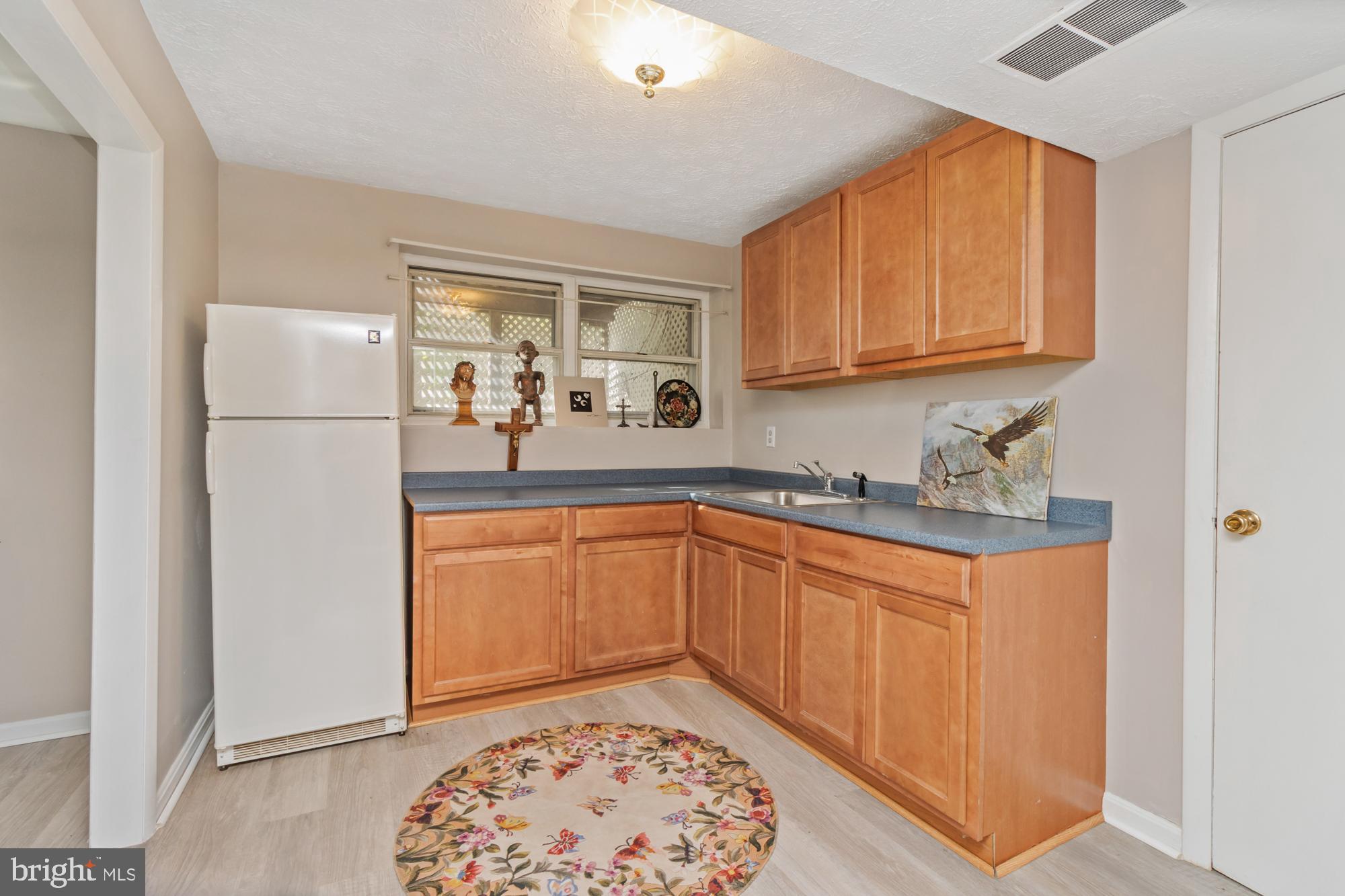 BOWLEYS QUARTERS - Residential
