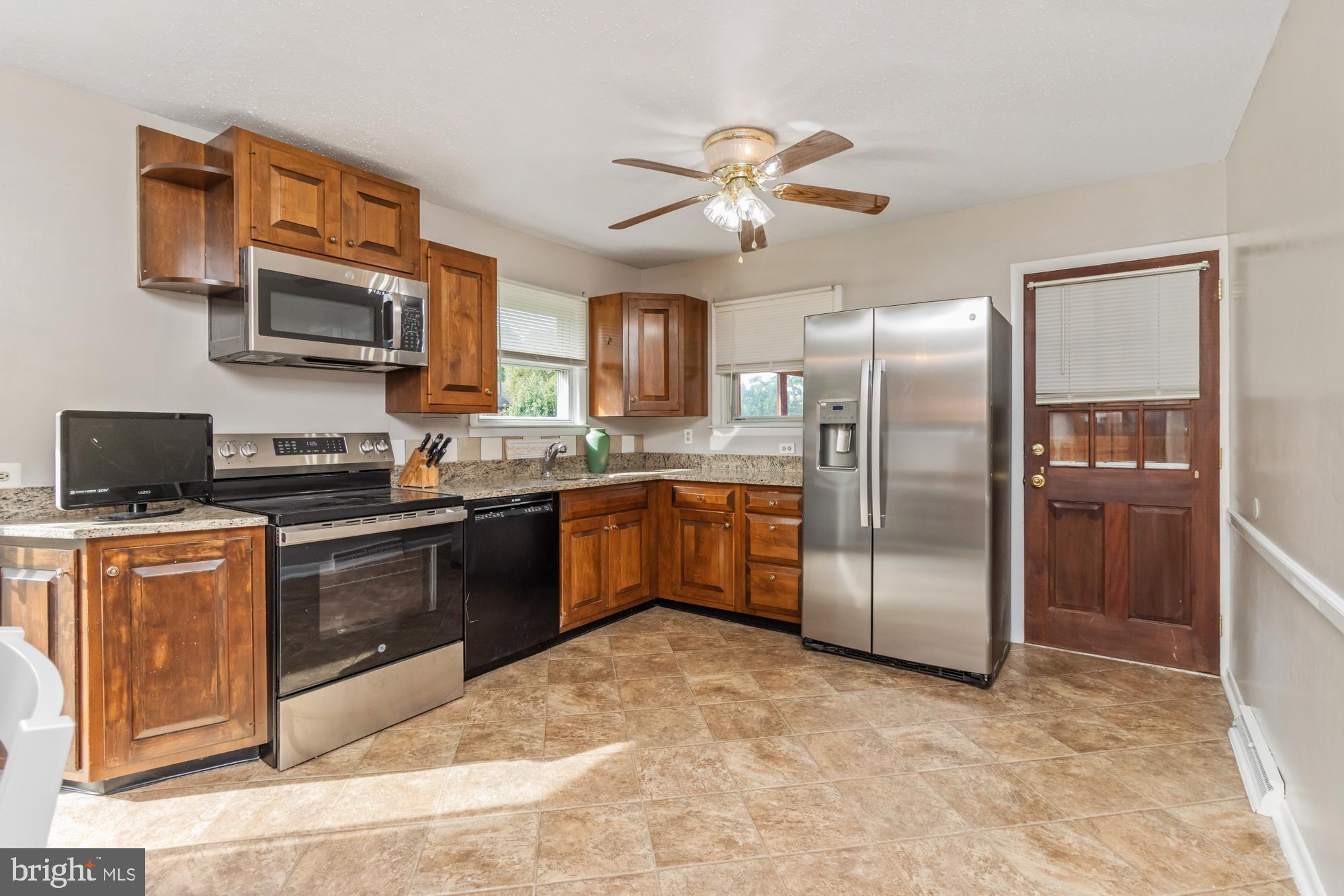 BOWLEYS QUARTERS - Residential