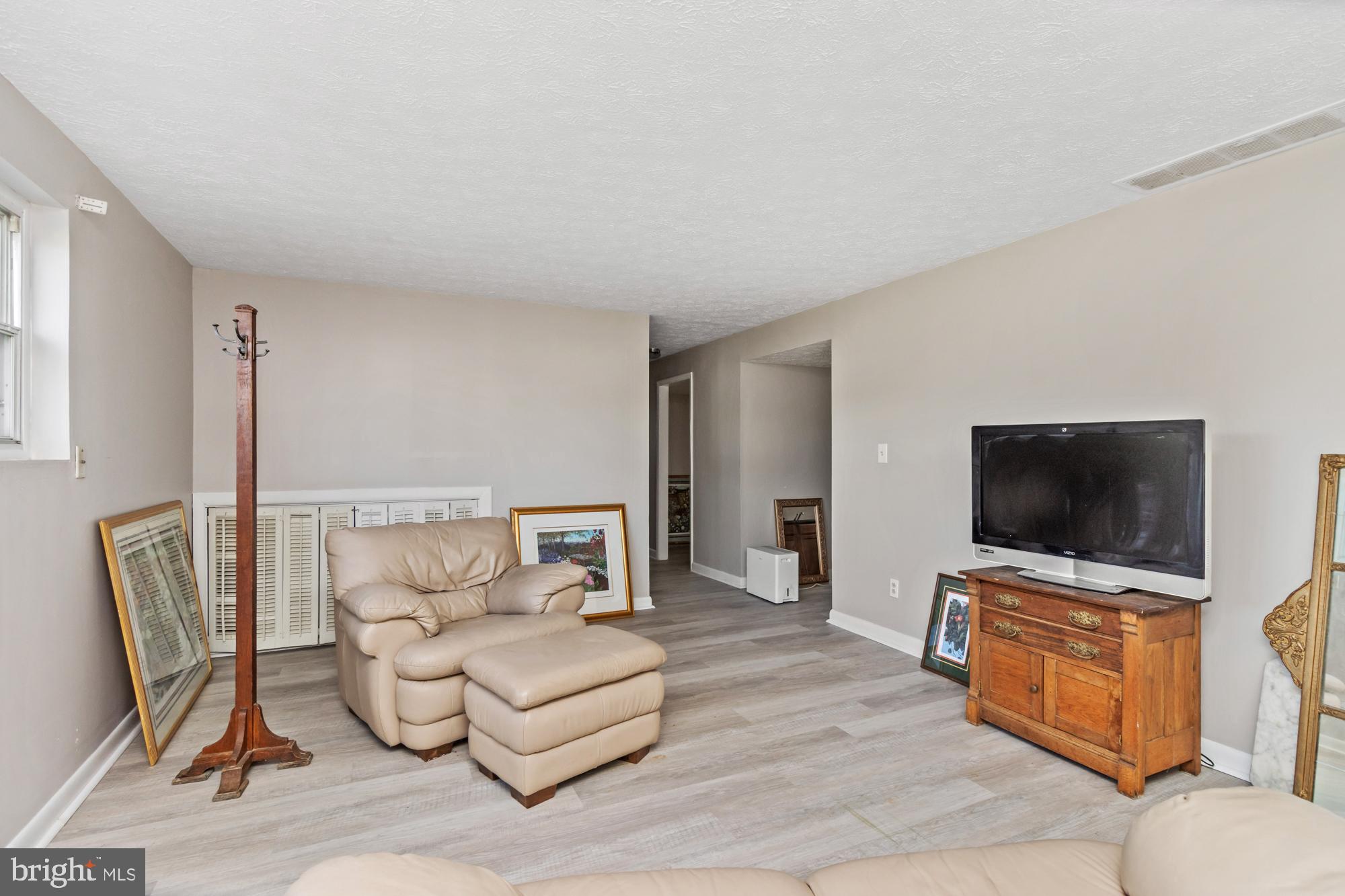 BOWLEYS QUARTERS - Residential