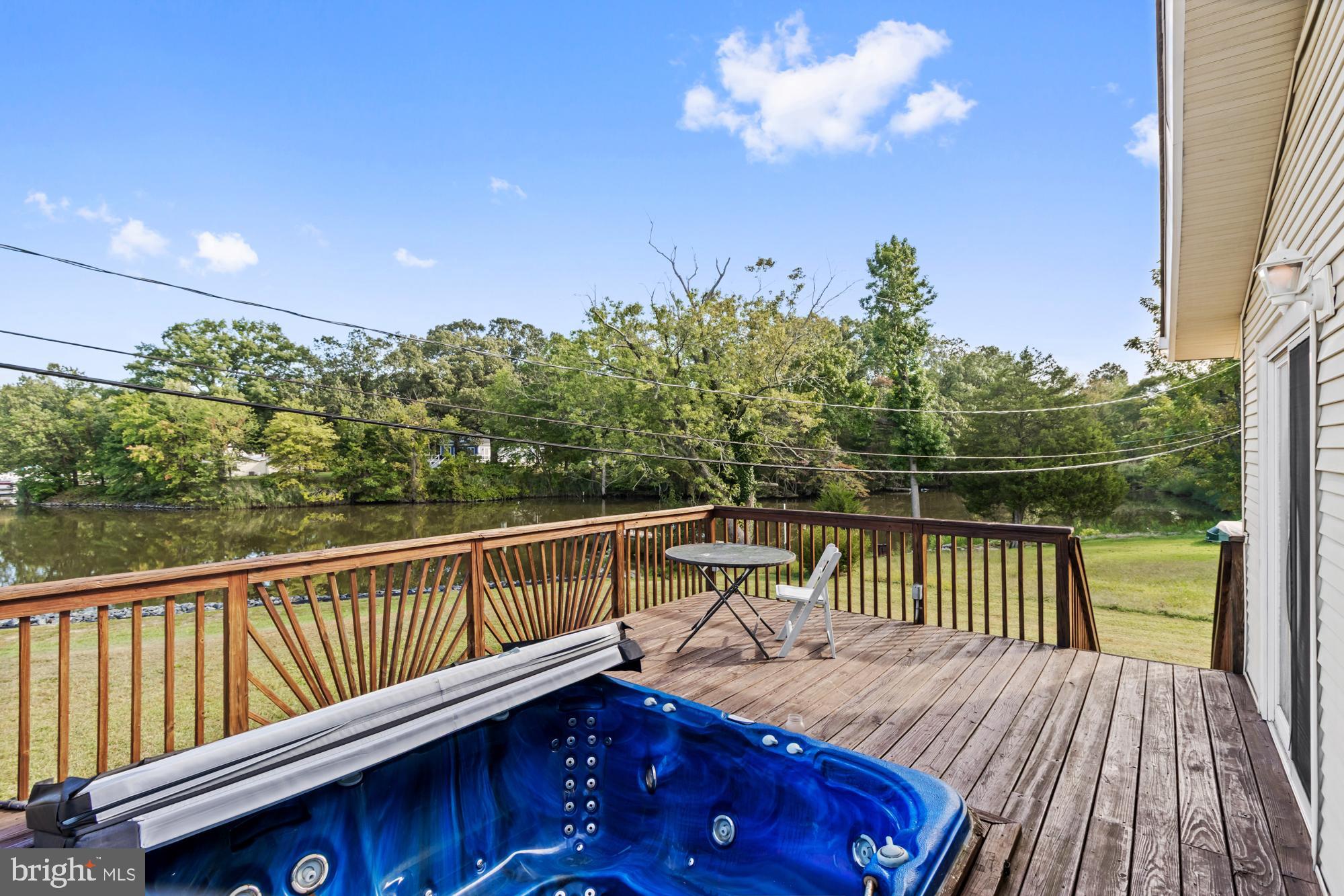 BOWLEYS QUARTERS - Residential