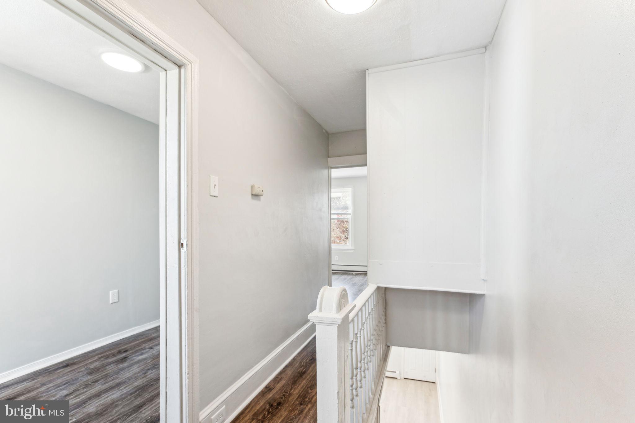 PORT RICHMOND - Residential Lease