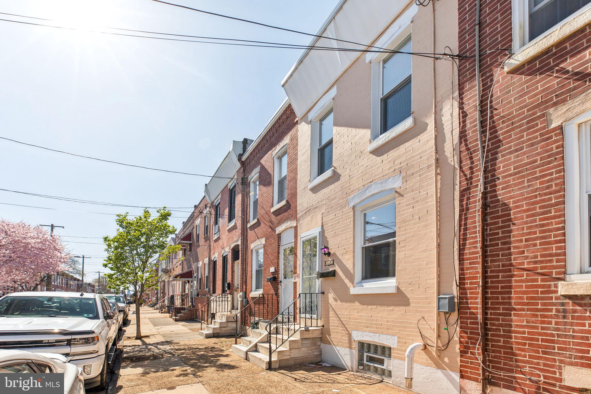 PORT RICHMOND - Residential Lease