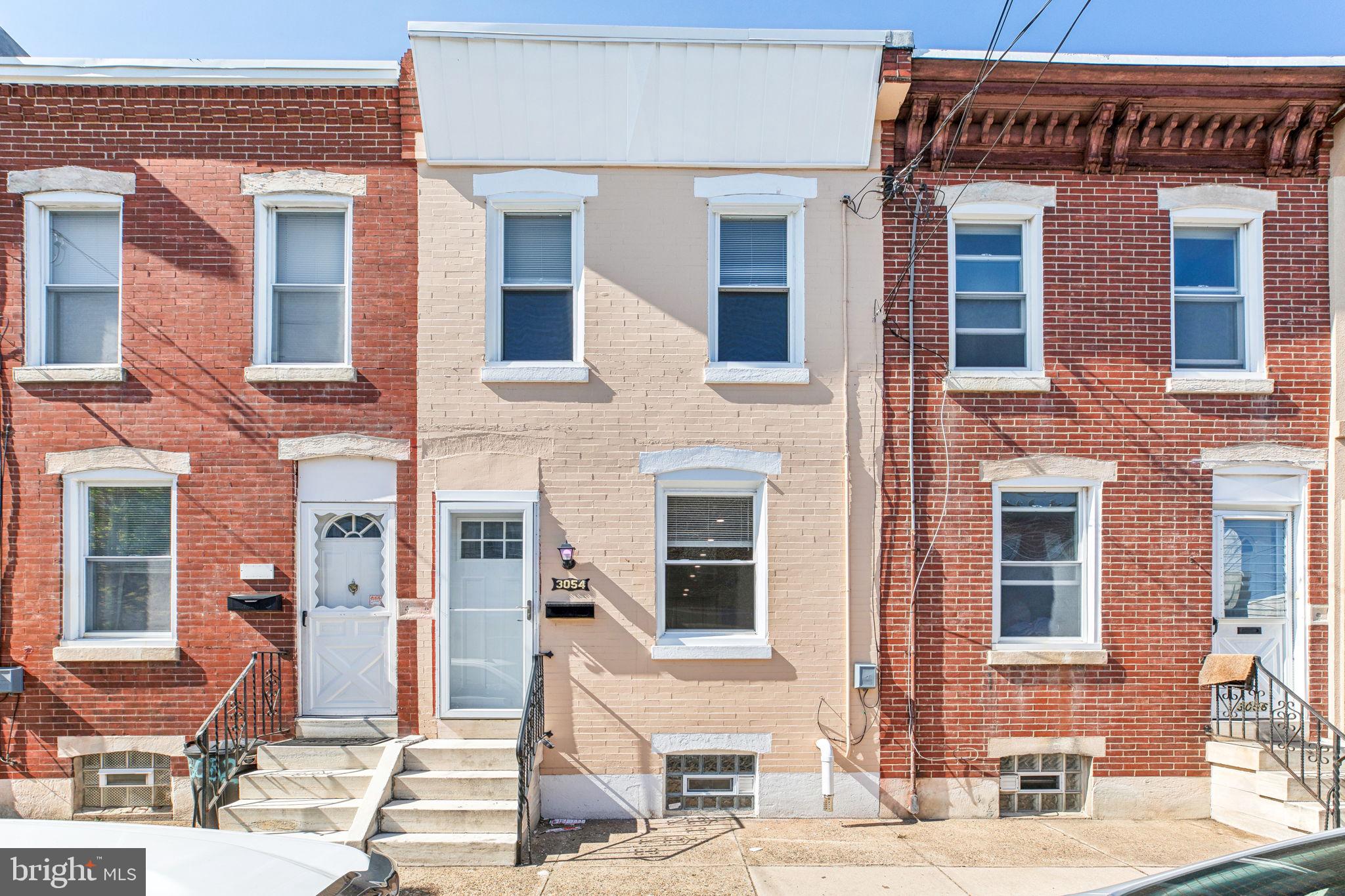 PORT RICHMOND - Residential Lease