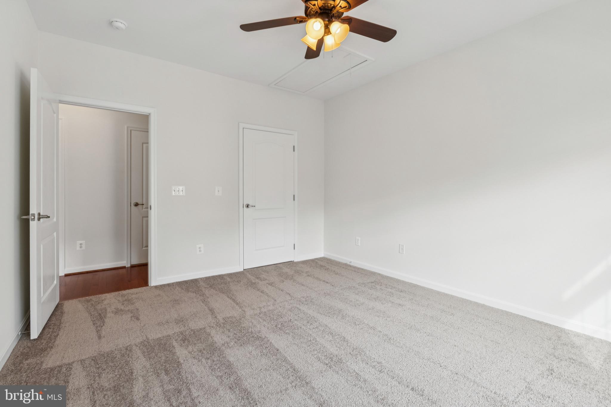 SOLOMONS LANDING - Residential