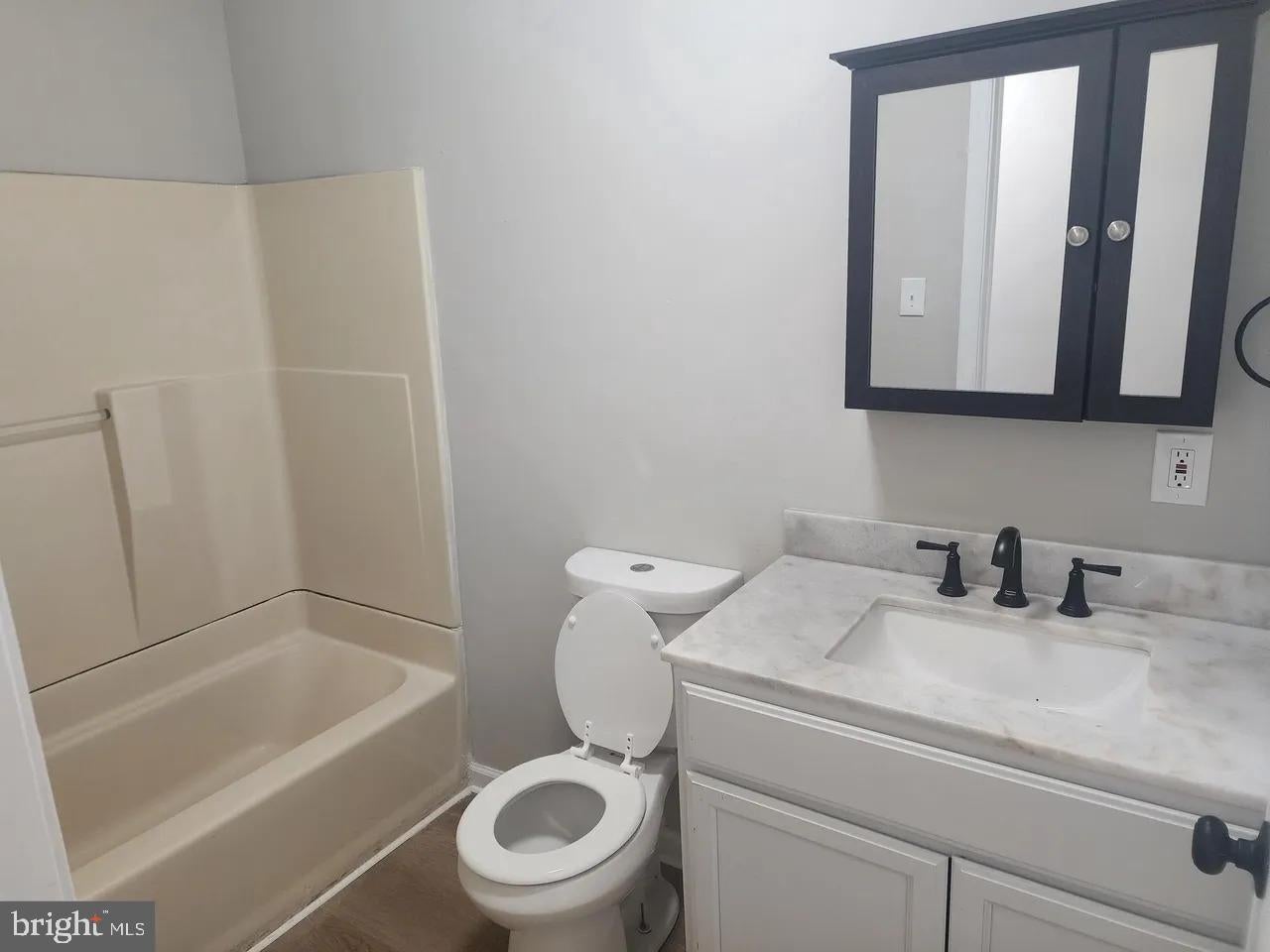 24 N 2ND AVENUE UNIT #5