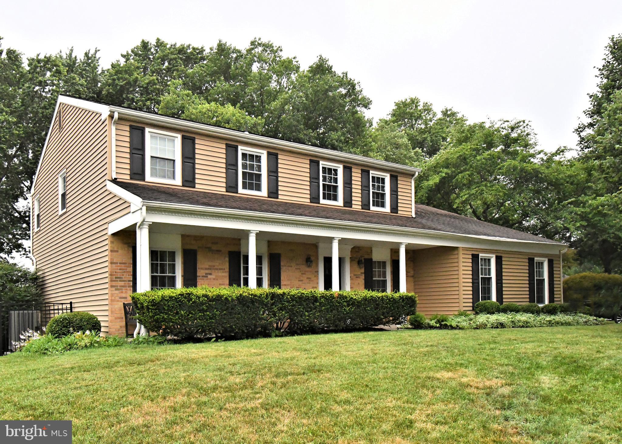 817 STARK CIRCLE
