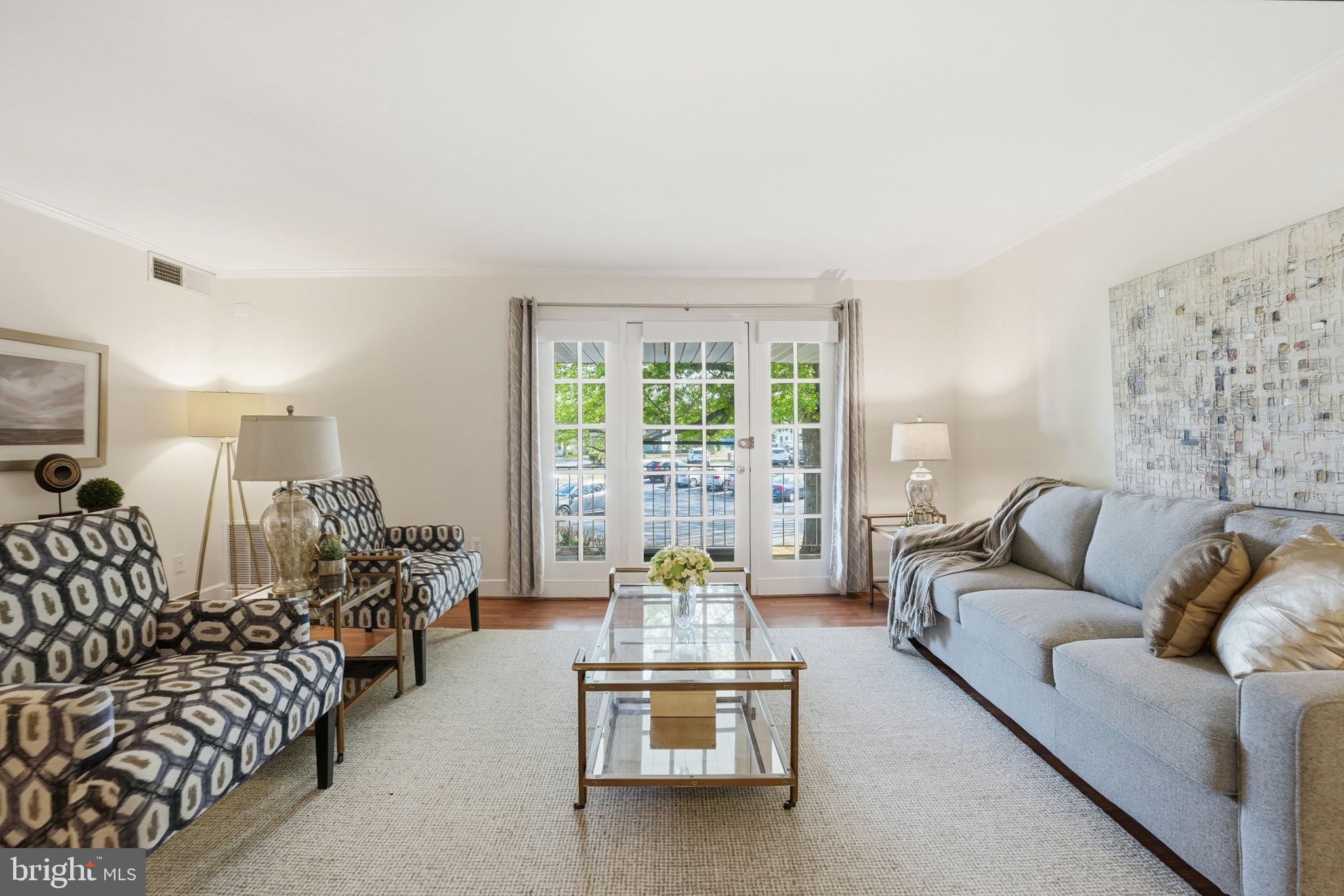 1136 S WASHINGTON STREET 204