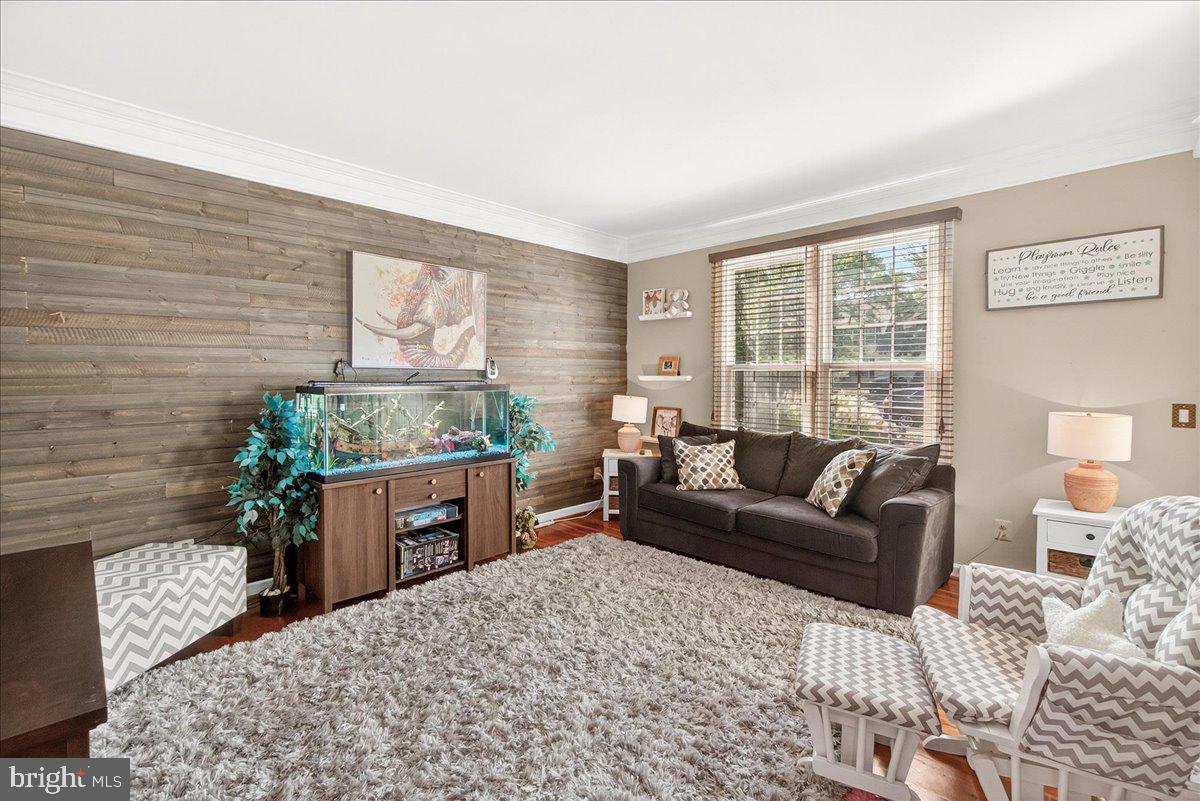 SPRING RIDGE - Residential