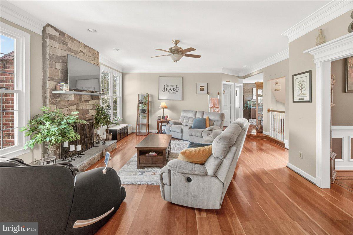 SPRING RIDGE - Residential