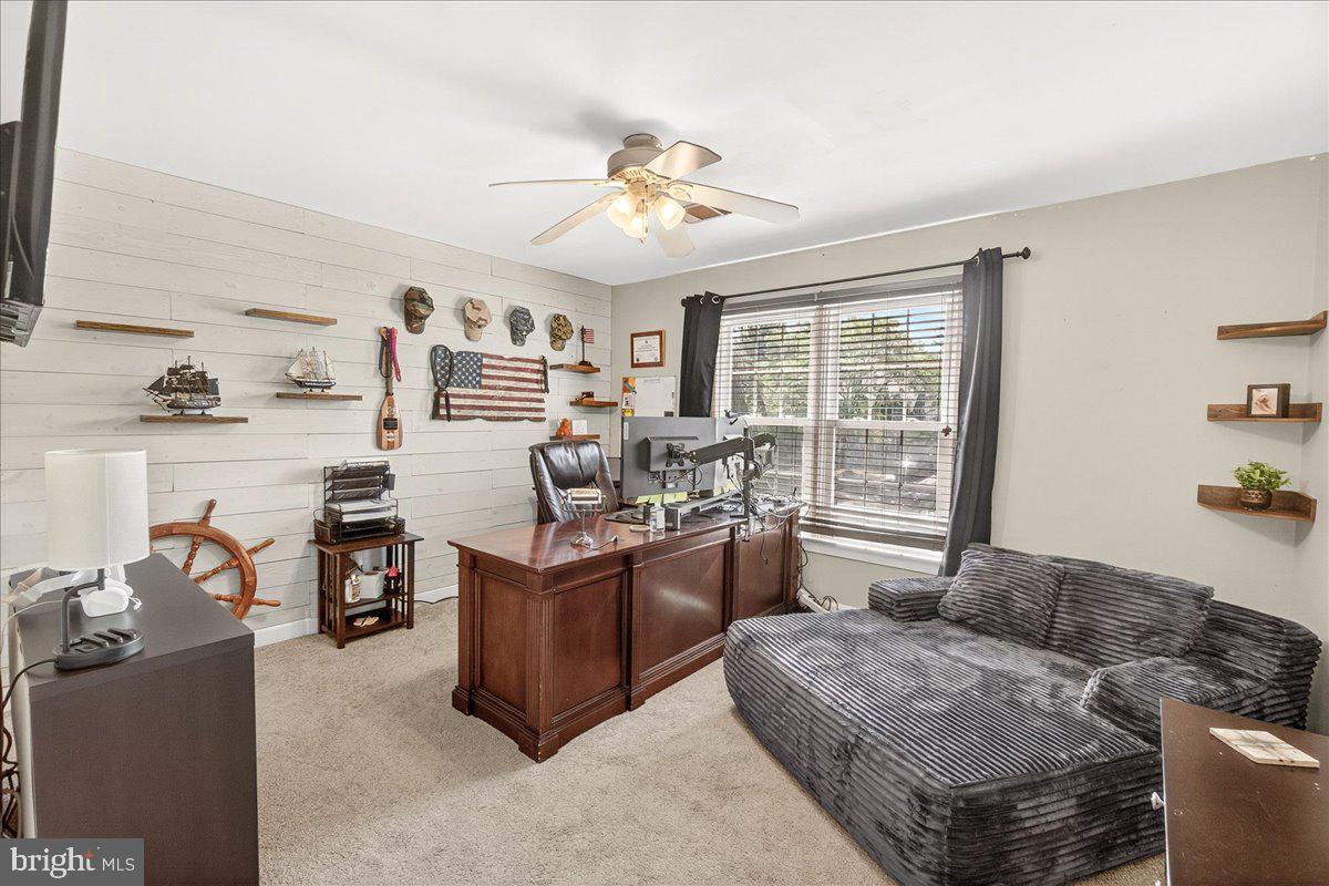 SPRING RIDGE - Residential