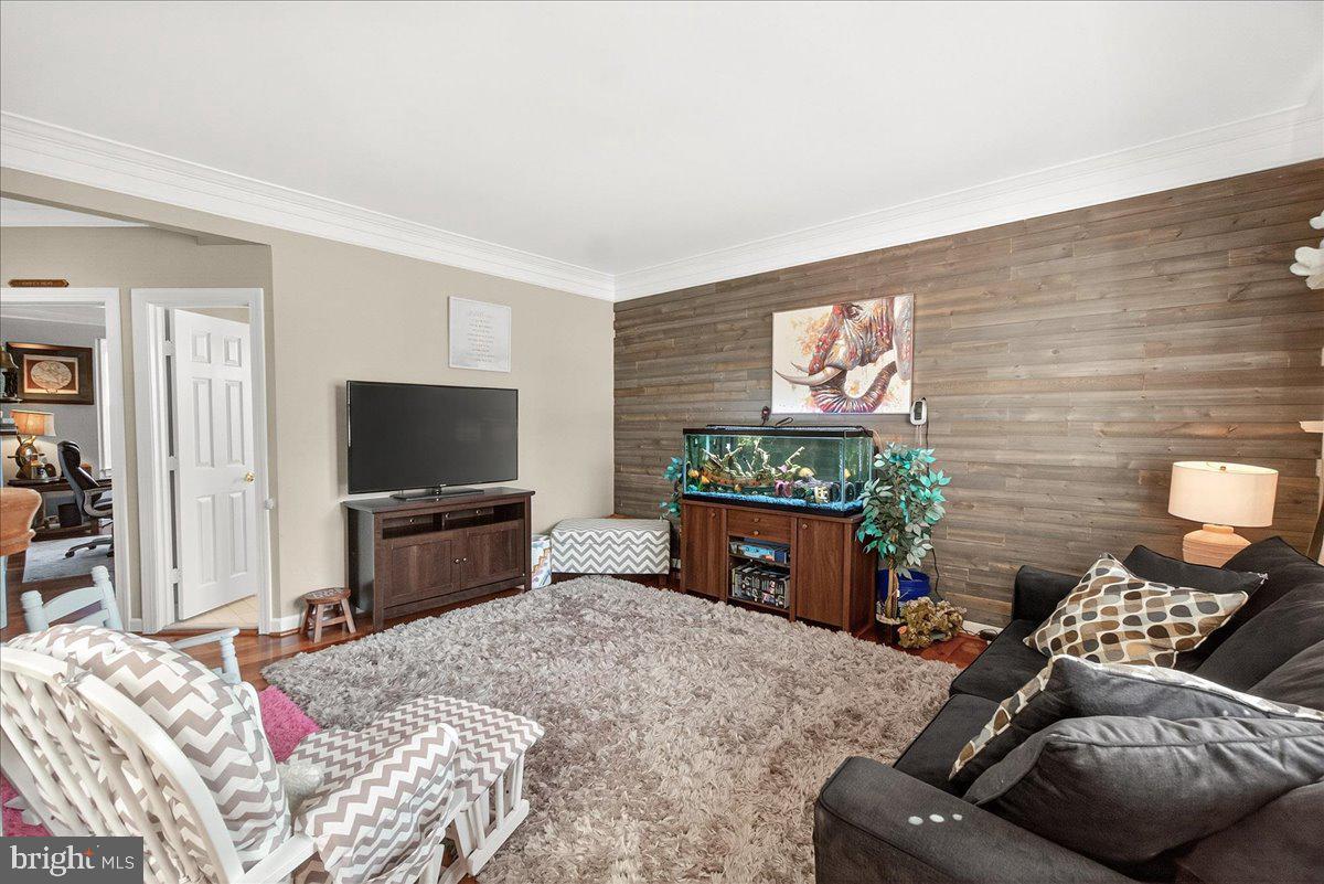 SPRING RIDGE - Residential