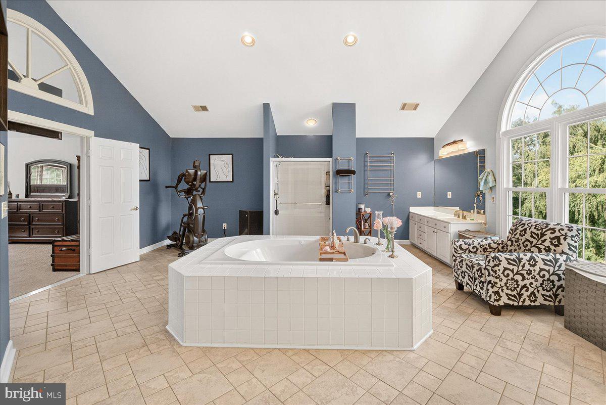 SPRING RIDGE - Residential