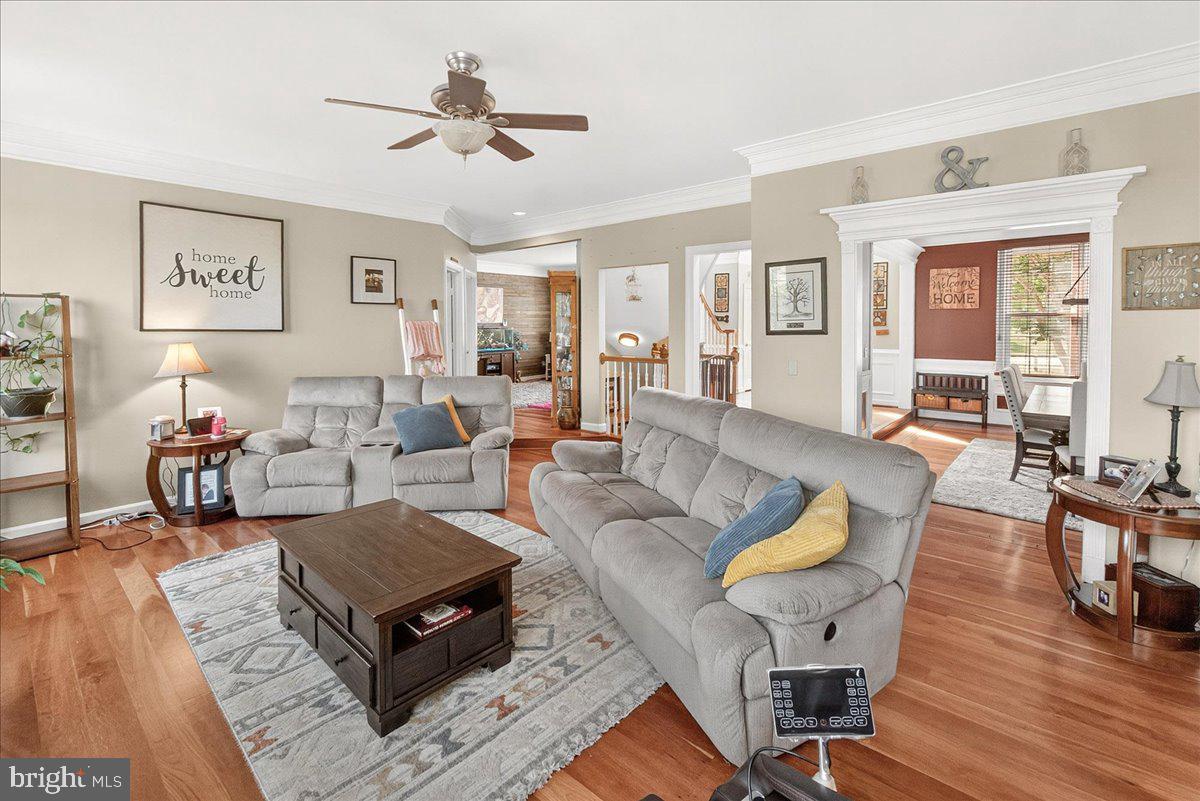 SPRING RIDGE - Residential