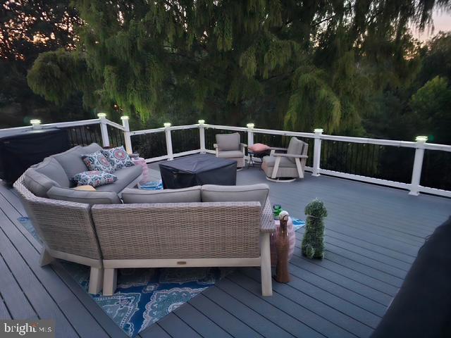 SPRING RIDGE - Residential