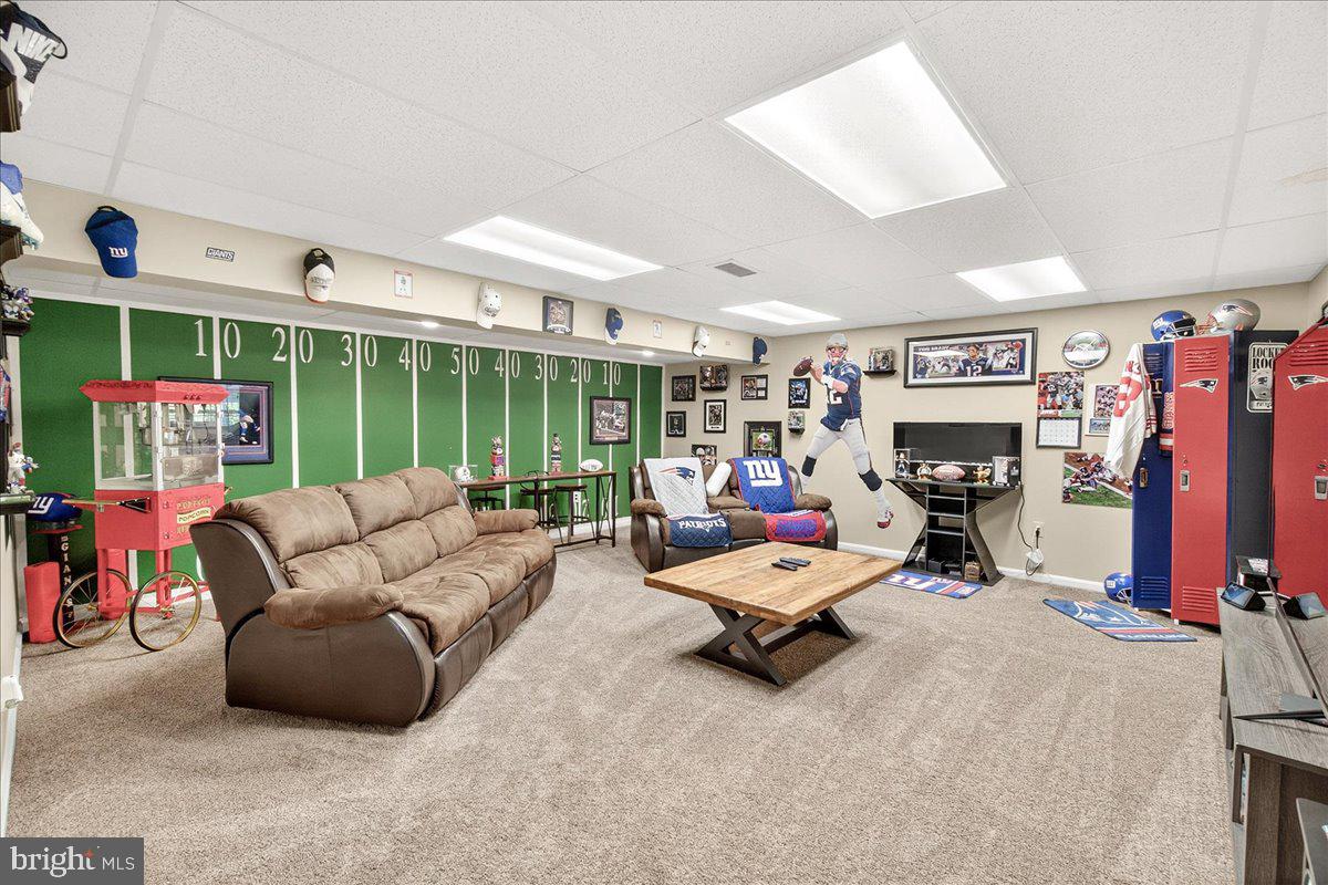 SPRING RIDGE - Residential