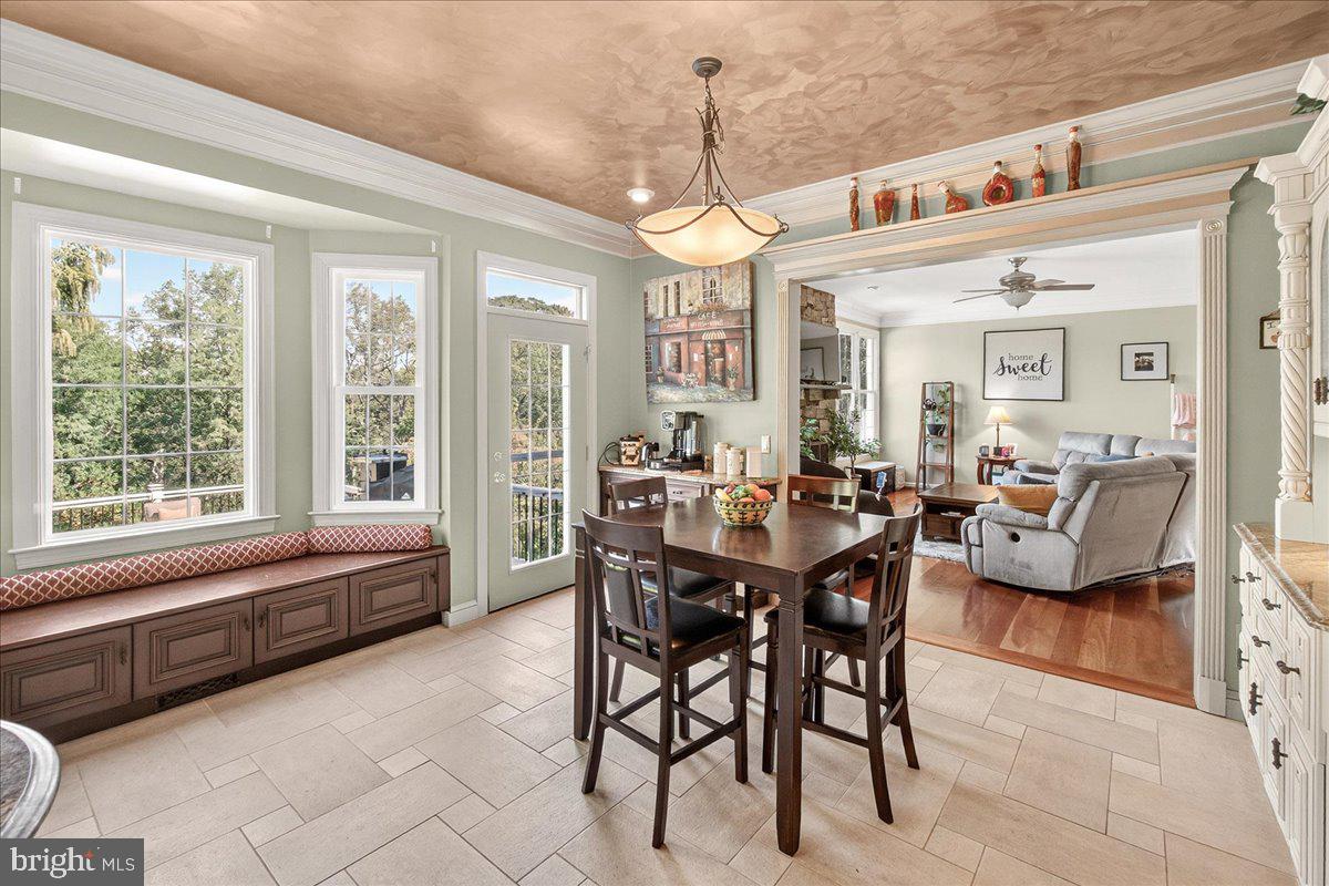 SPRING RIDGE - Residential