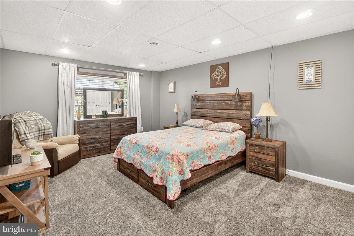 SPRING RIDGE - Residential