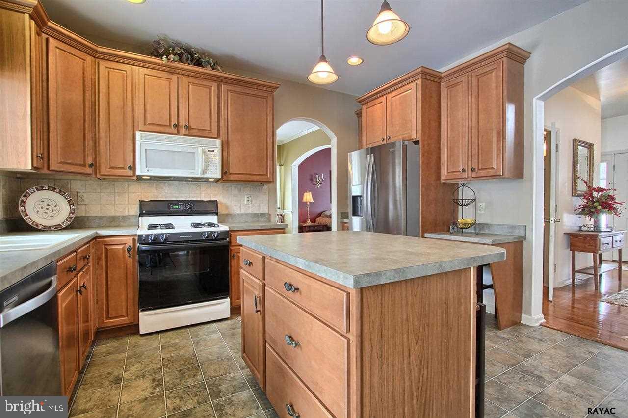 WINDSOR TWP - Residential