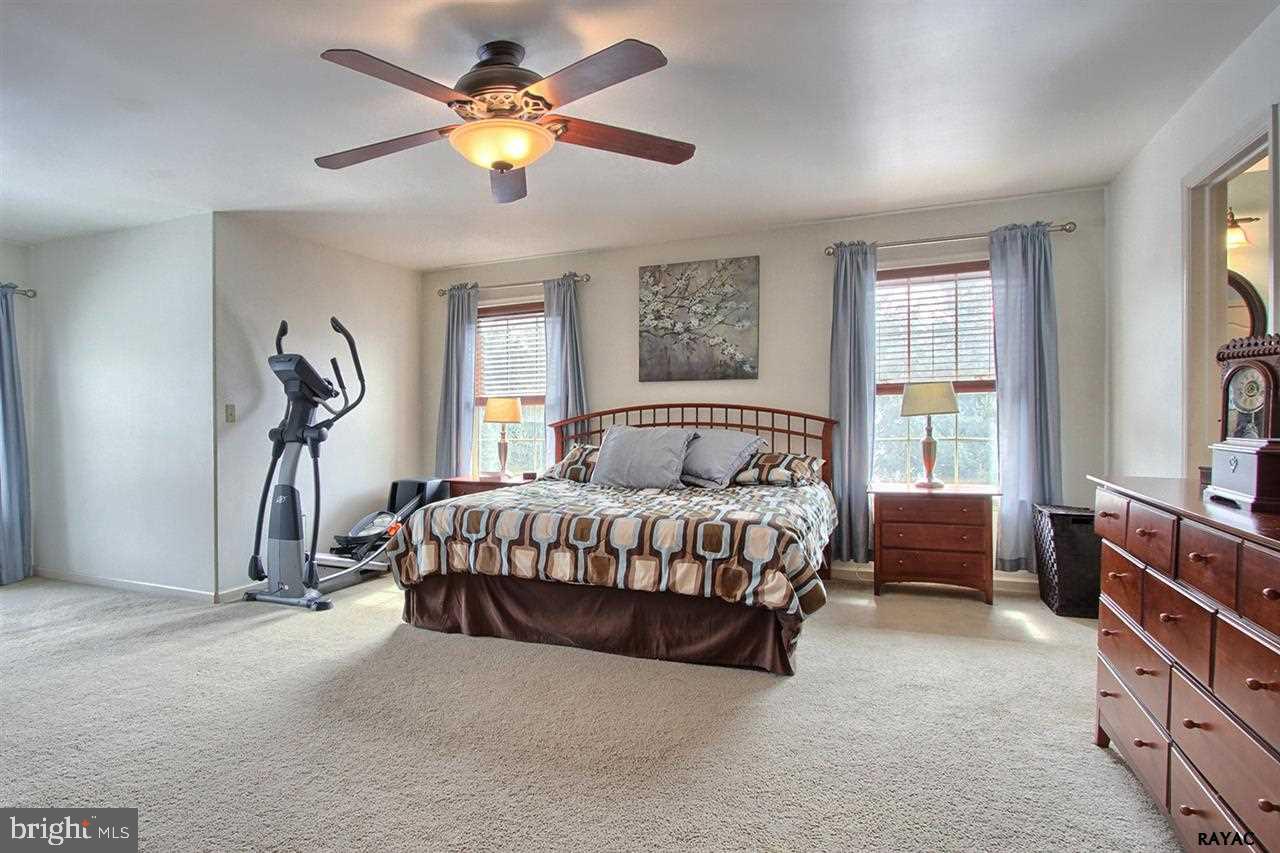 WINDSOR TWP - Residential