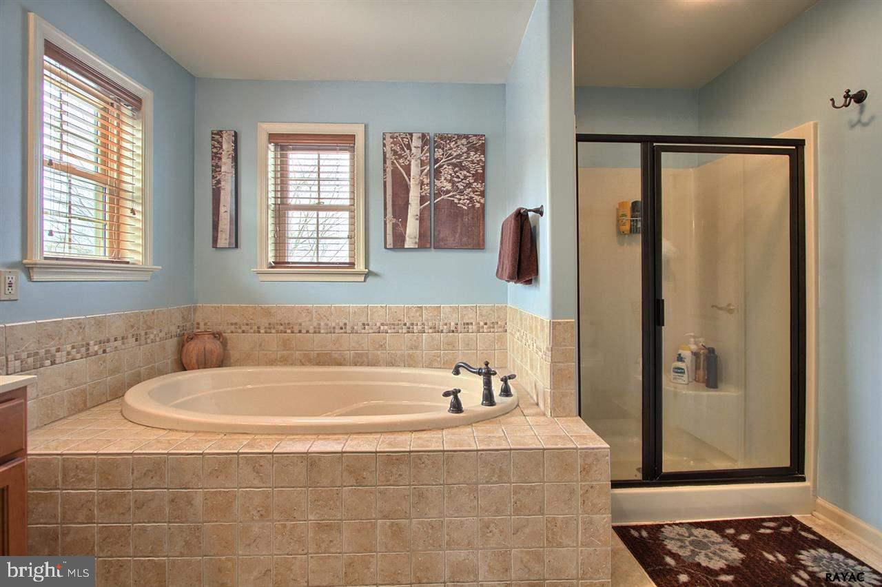 WINDSOR TWP - Residential