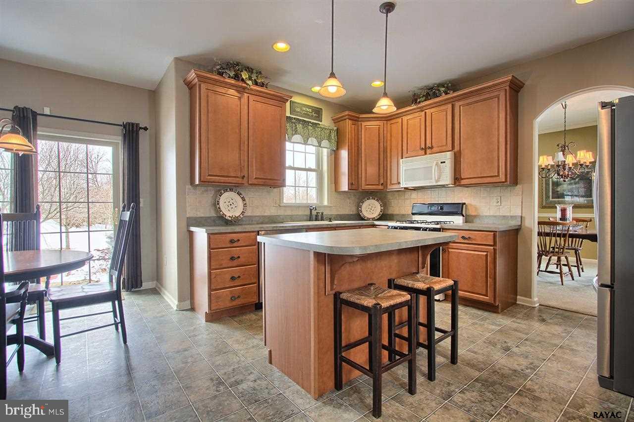 WINDSOR TWP - Residential