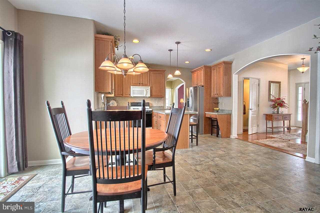 WINDSOR TWP - Residential