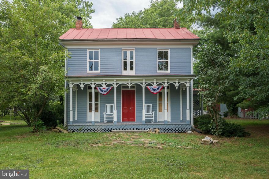 I am the most adorable little farmhouse tucked into the corner of a country road outside Martinsburg and close to Shepherdstown. Easy commute to Rte.9. Fenced, 2 stall barn, coop, garage storage, 2 acres, cozy, comfortable and affordable. Take a look at this one quick! UNRESTRICTED.... gardening? 4H pets? In home business?