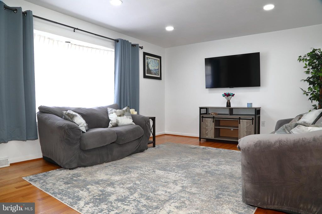 Photo of 326 E Charlotte Street, MILLERSVILLE, PA 17551 (MLS # PALA2082660)