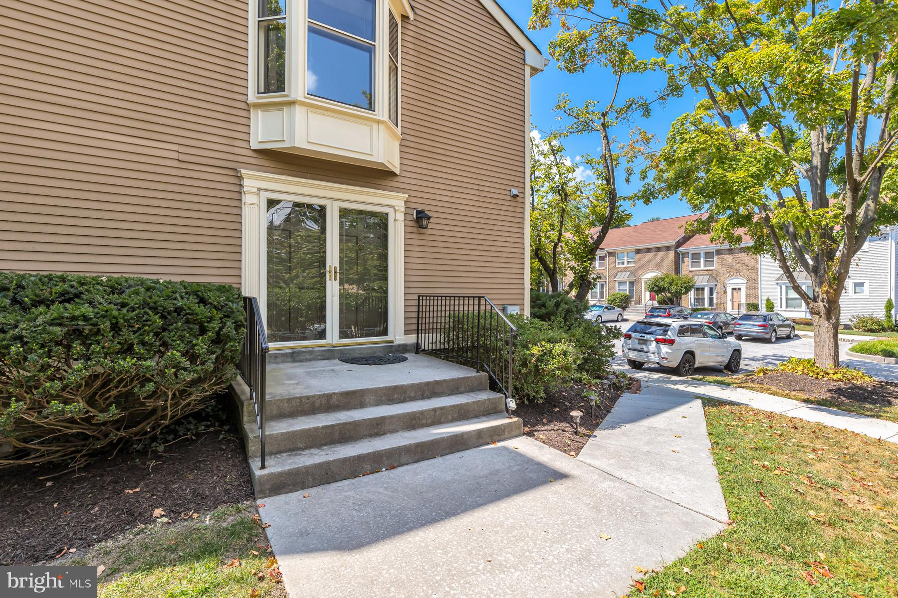 THE FALLS - Residential