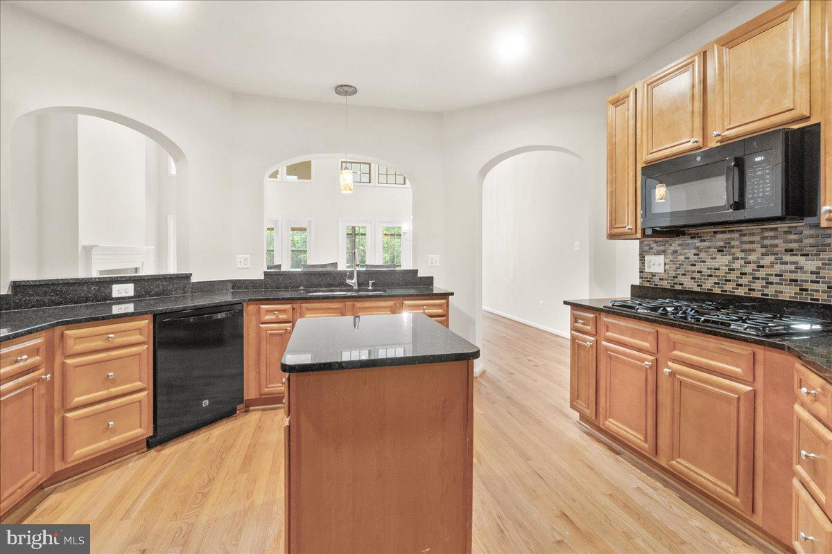 MILL ISLAND AT WORMAN'S MILL - Residential